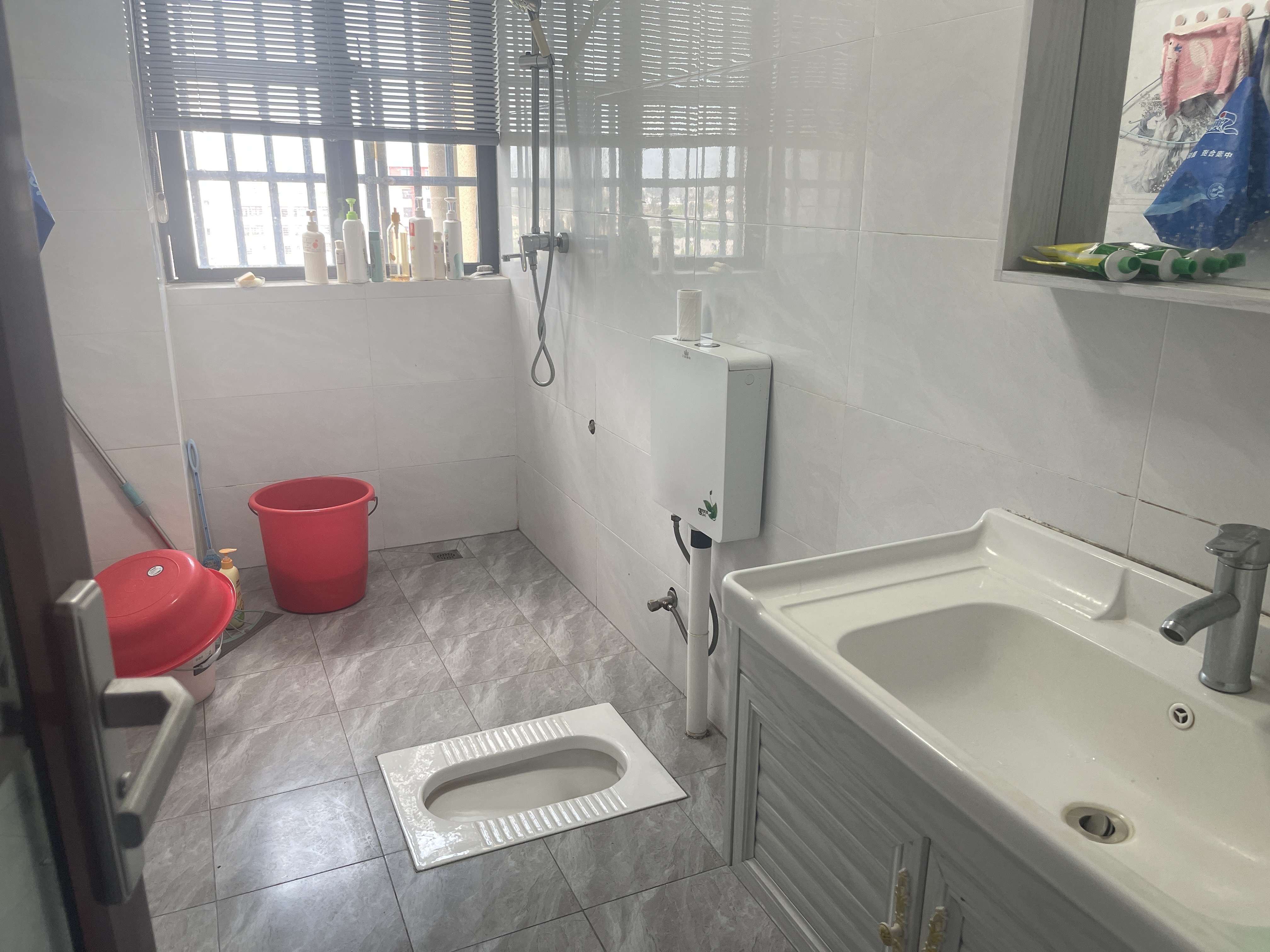 伟业智青春 3室2厅2卫 160.0万 伟业智青春 3室2厅2卫 160.0万客厅