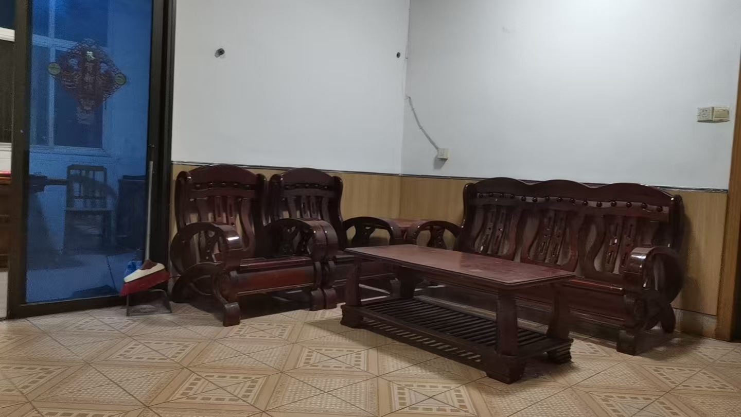 市人大政协机关大院住宅区(老市委) 3室1厅1卫 1000.0元/月 市人大政协机关大院住宅区(老市委) 3室1厅1卫 1000.0元/月室内图