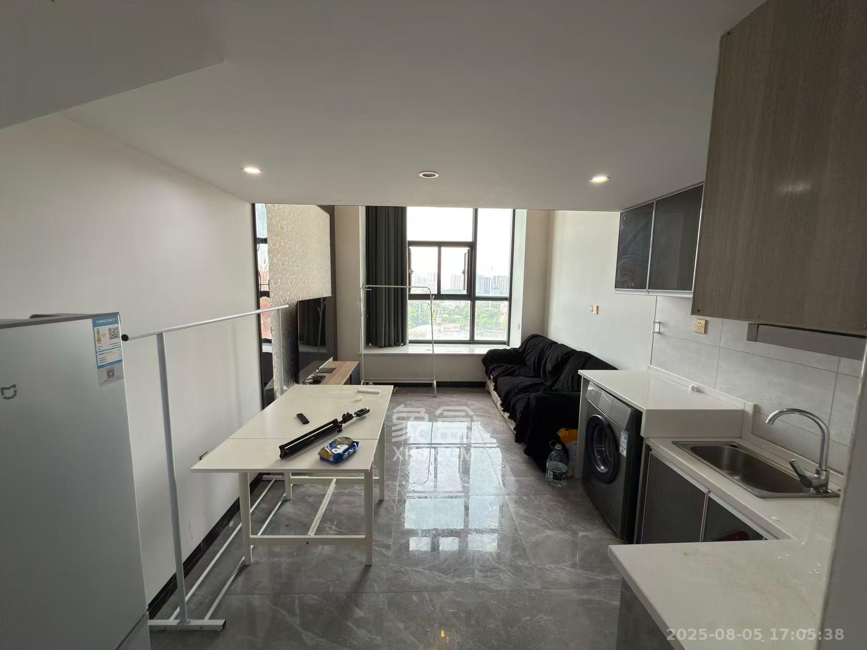 弘坤云寓 1室1厅1卫 1800.0元/月 弘坤云寓 1室1厅1卫 1800.0元/月室内图