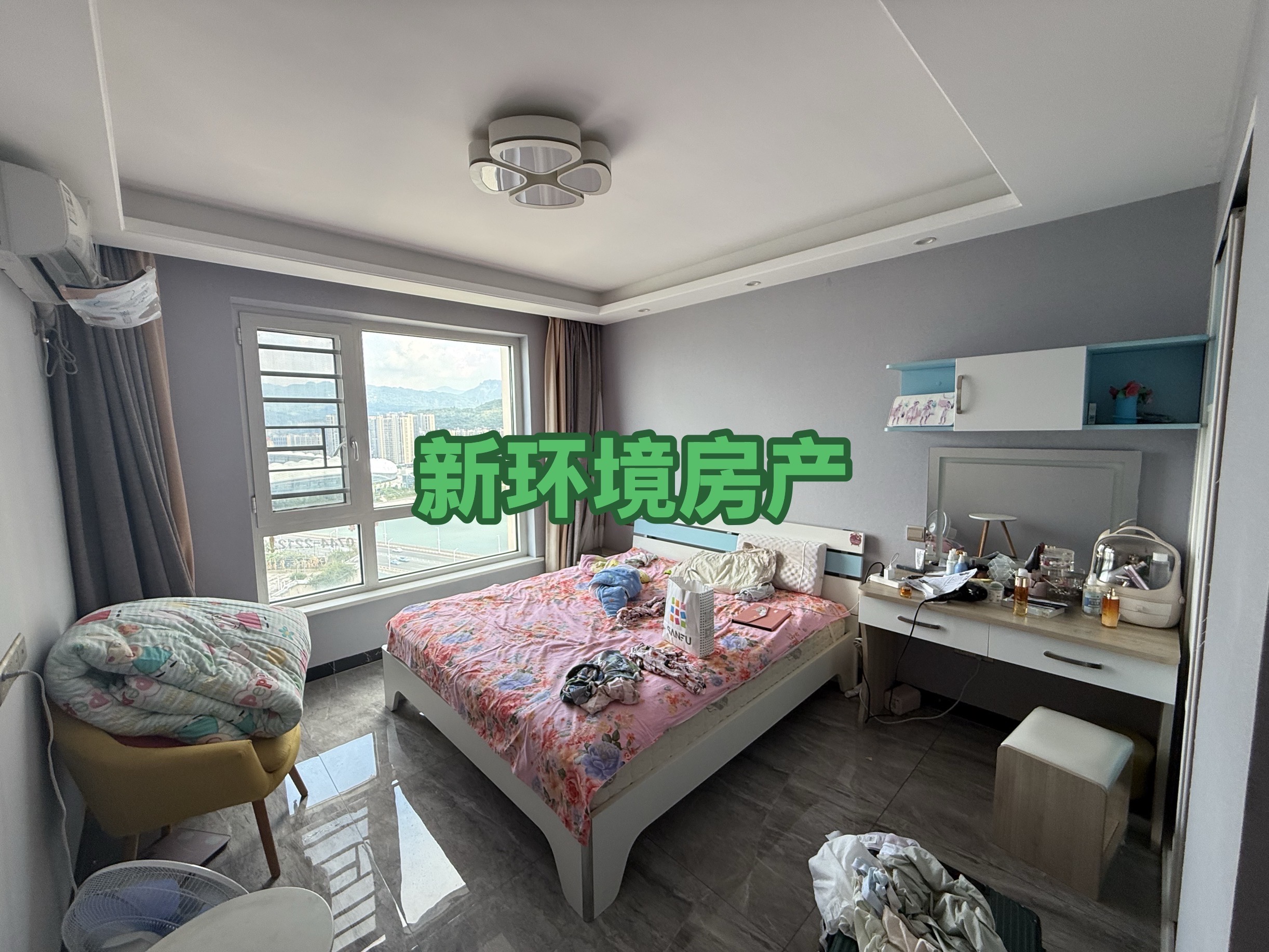 玉恒龙岸小区  3室2厅1卫   77.80万客厅