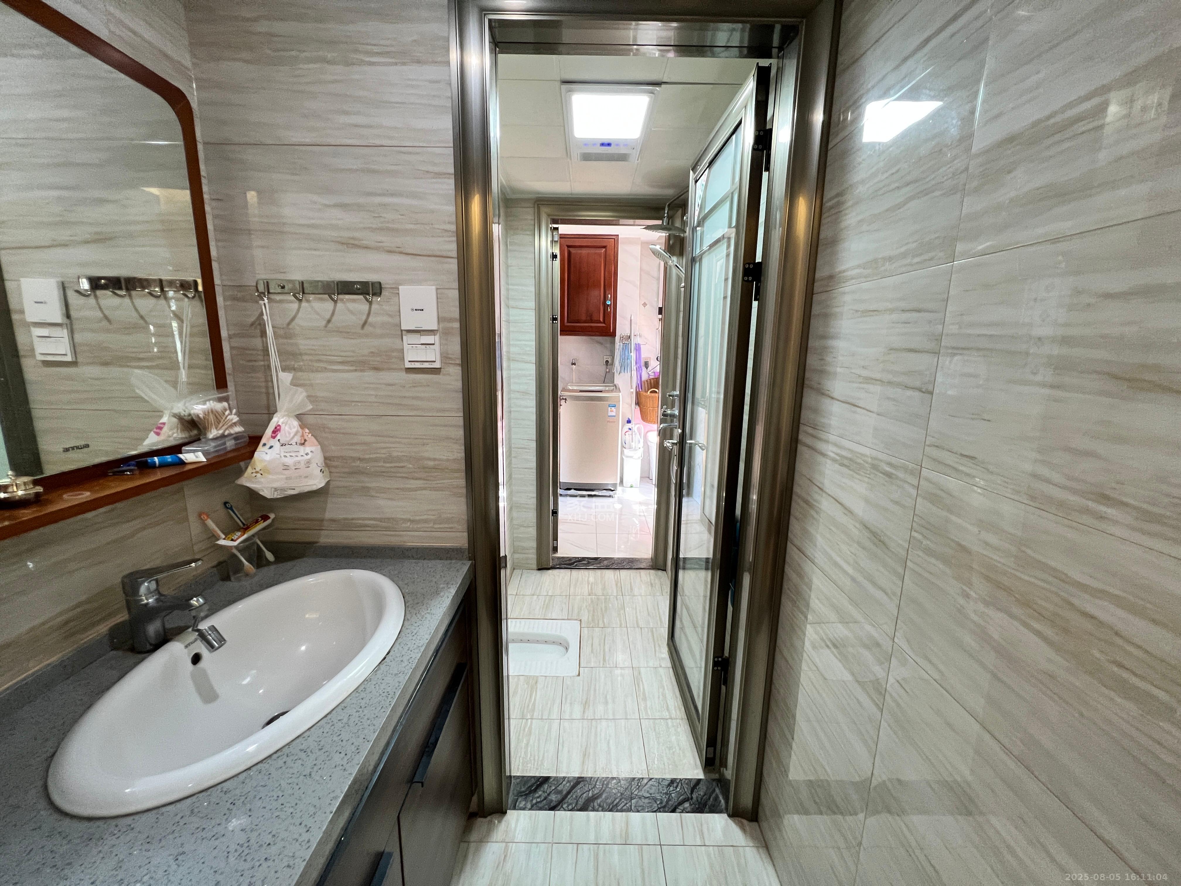 中城丽景香山园 3室2厅1卫 3500.0元/月 中城丽景香山园 3室2厅1卫 3500.0元/月室内图