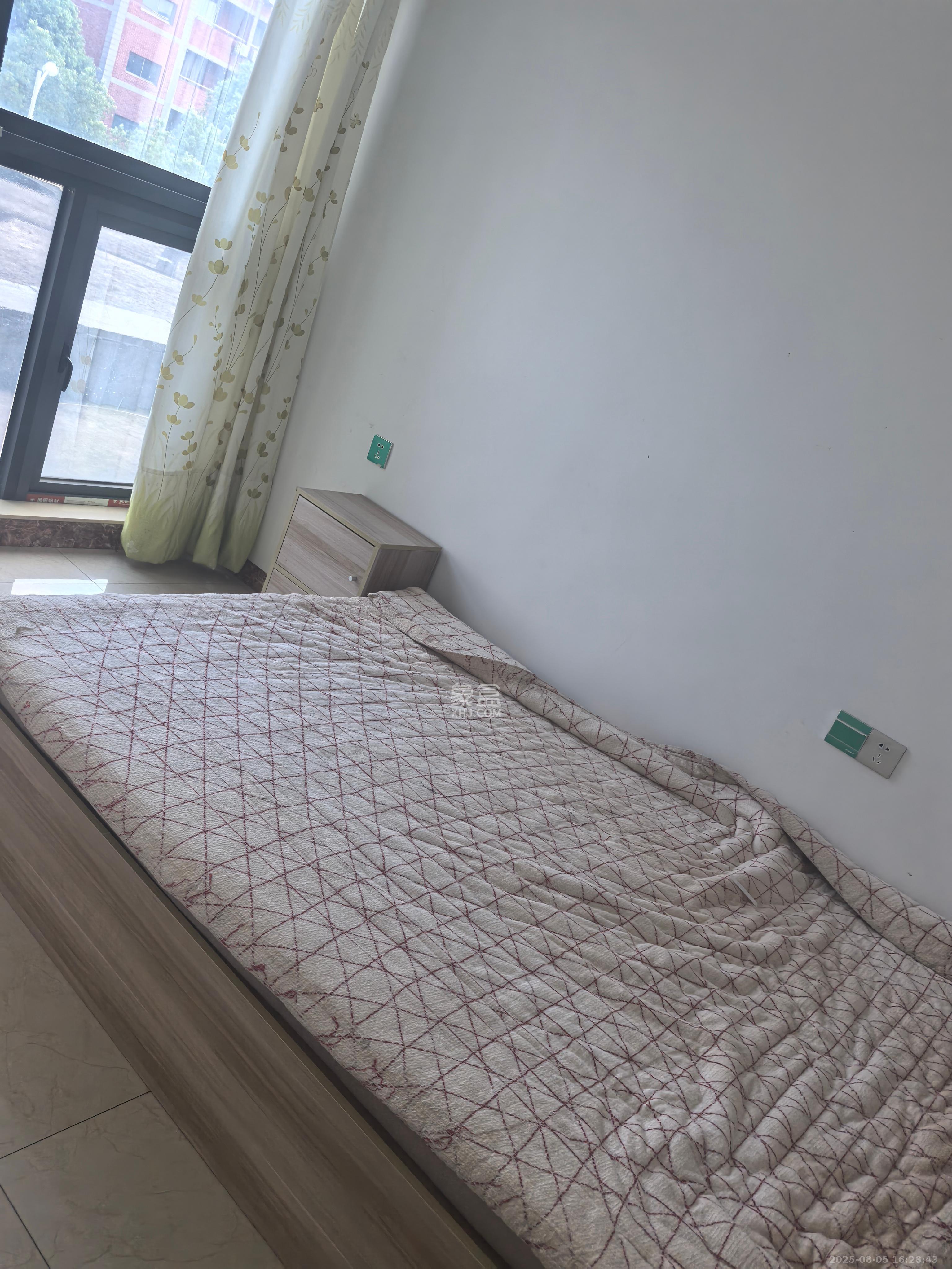 湘水熙园 2室2厅2卫 1700.0元/月 湘水熙园 2室2厅2卫 1700.0元/月室内图