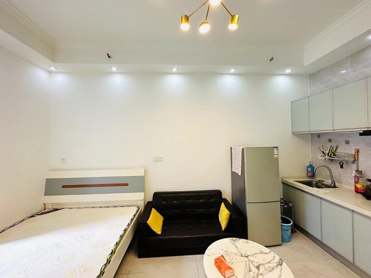 裕天国际商汇中心  1室0厅0卫    1200.0元/月户型图