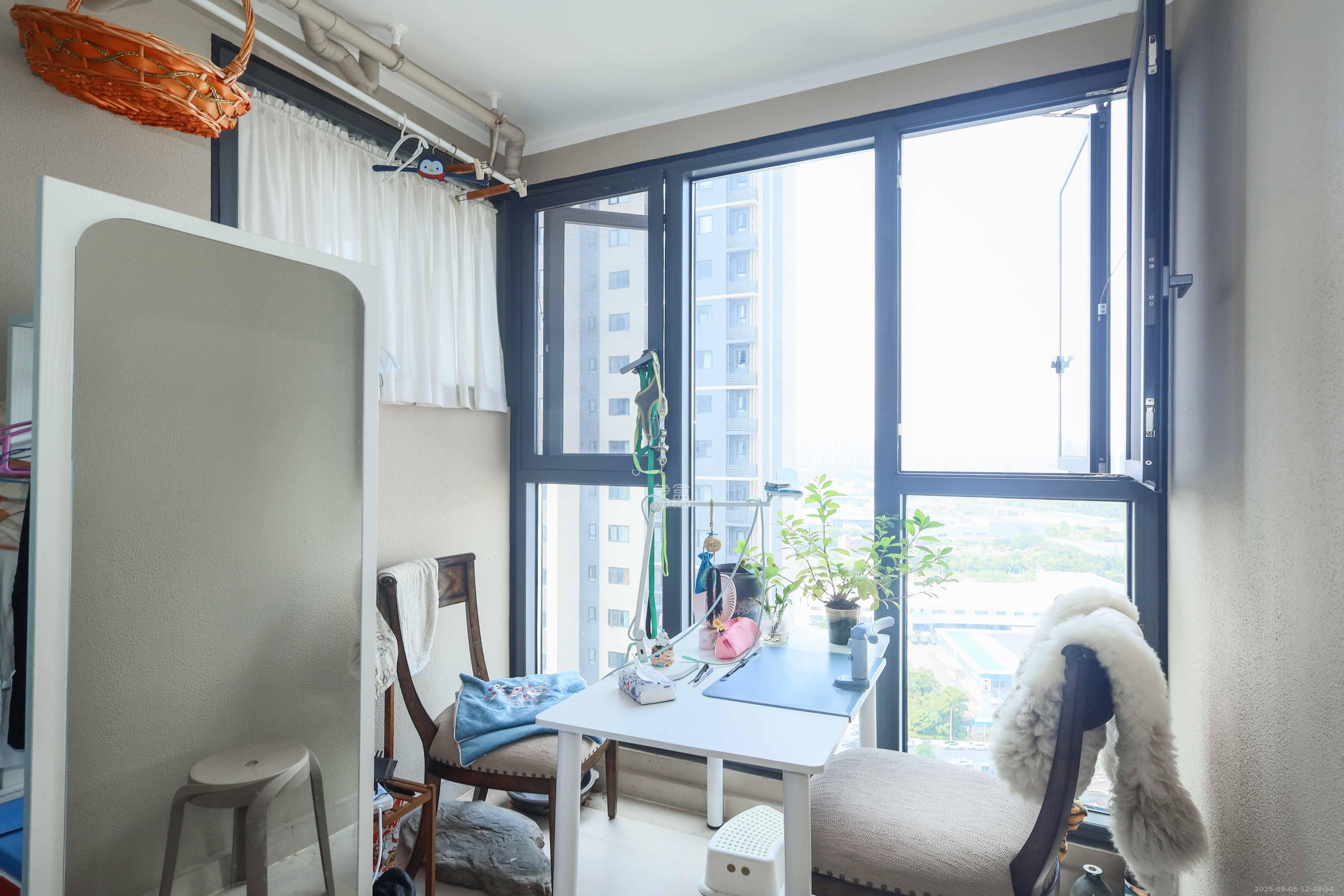 万科金色梦想B区  3室2厅2卫    112.0万 万科金色梦想B区  3室2厅2卫    112.0万阳台