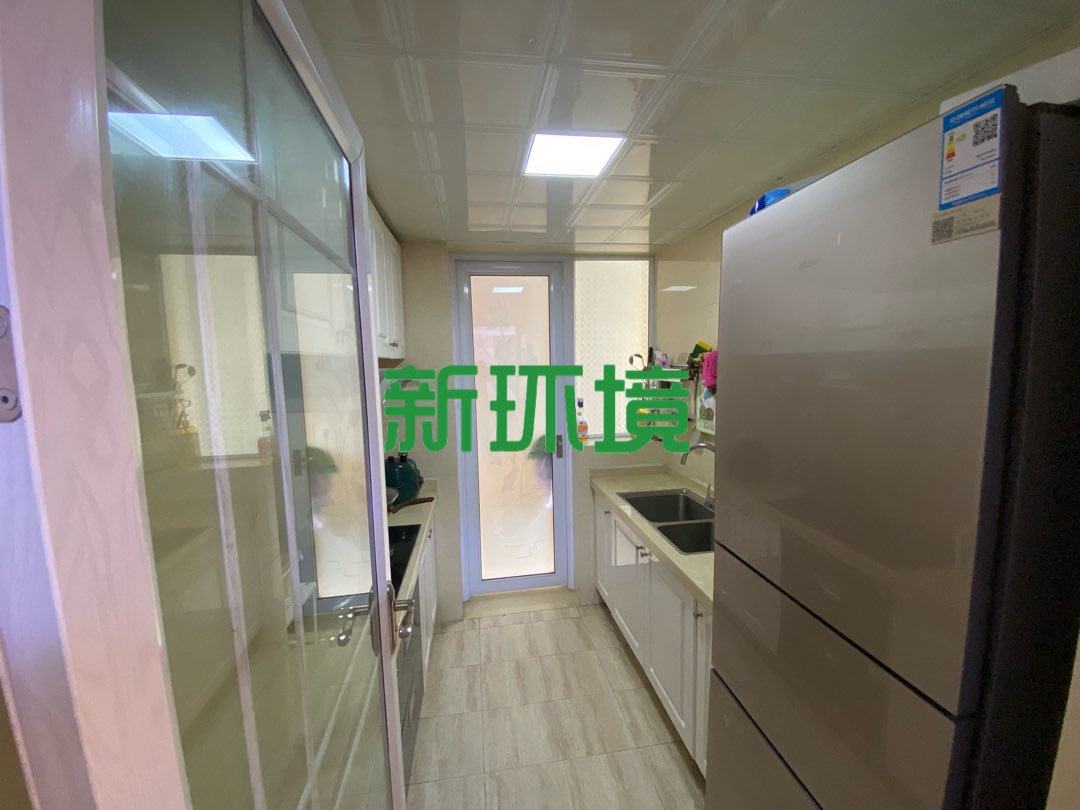 月亮湾三期  3室2厅2卫   2000.00元/月室内图