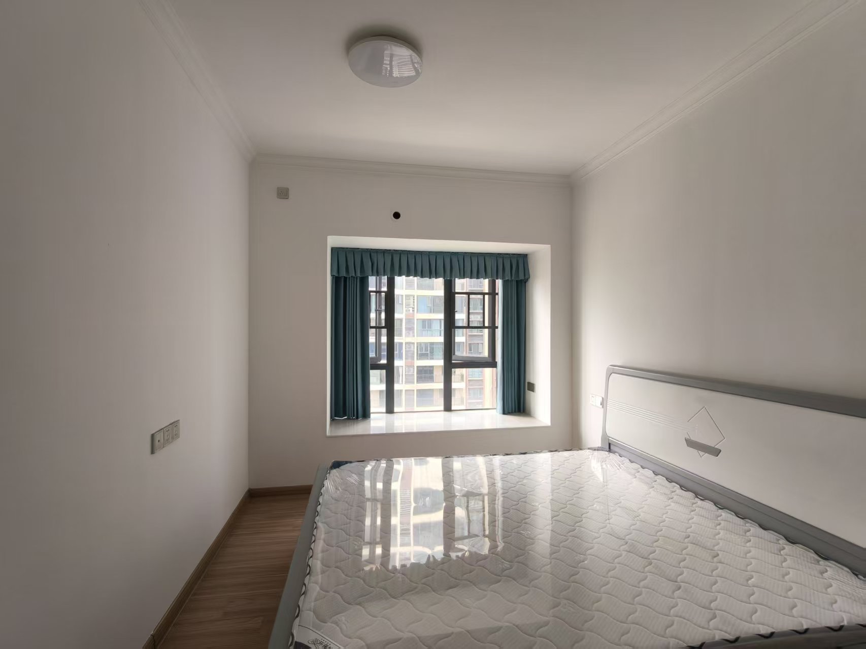 碧桂园梓山府 4室2厅2卫 2400.0元/月 碧桂园梓山府 4室2厅2卫 2400.0元/月室内图