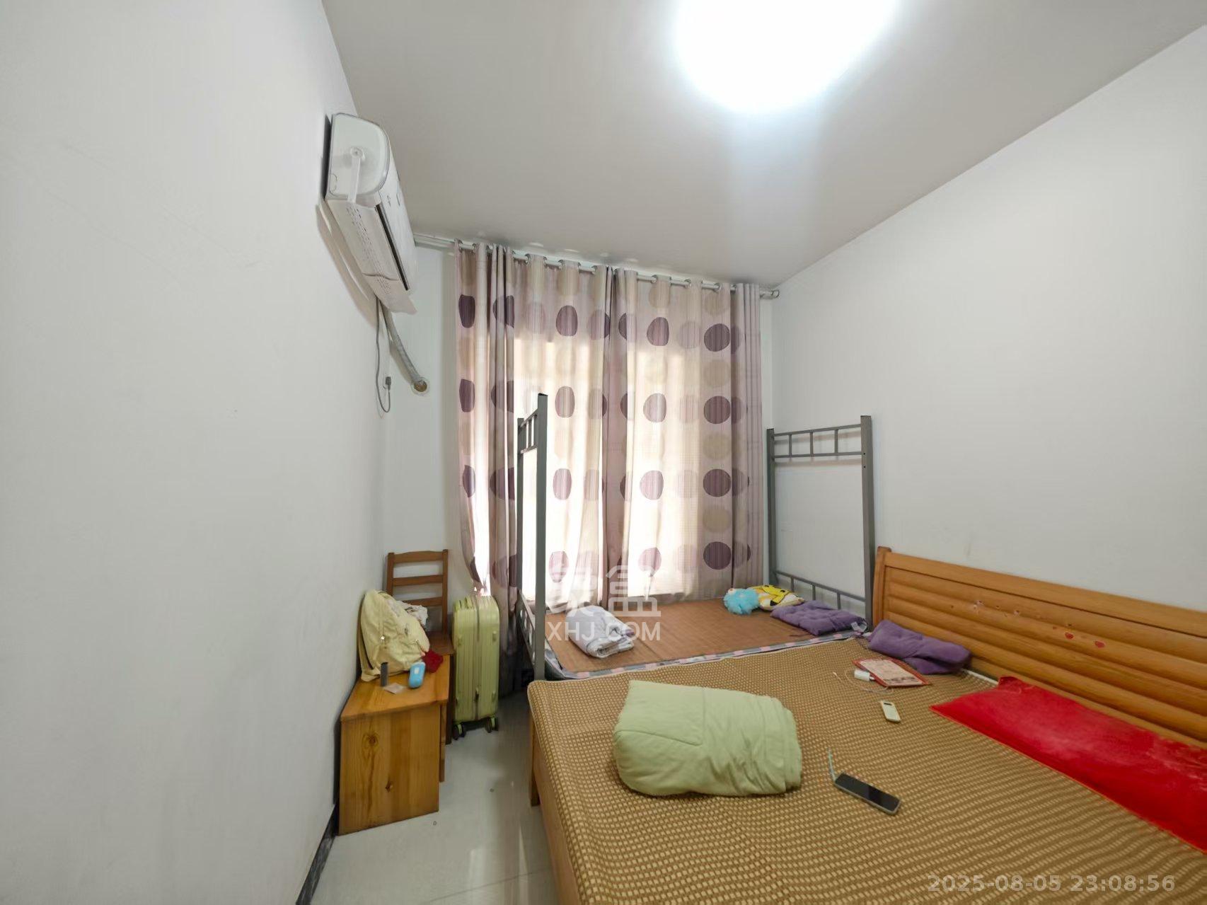 世纪桃花苑  1室1厅1卫    21.0万卧室