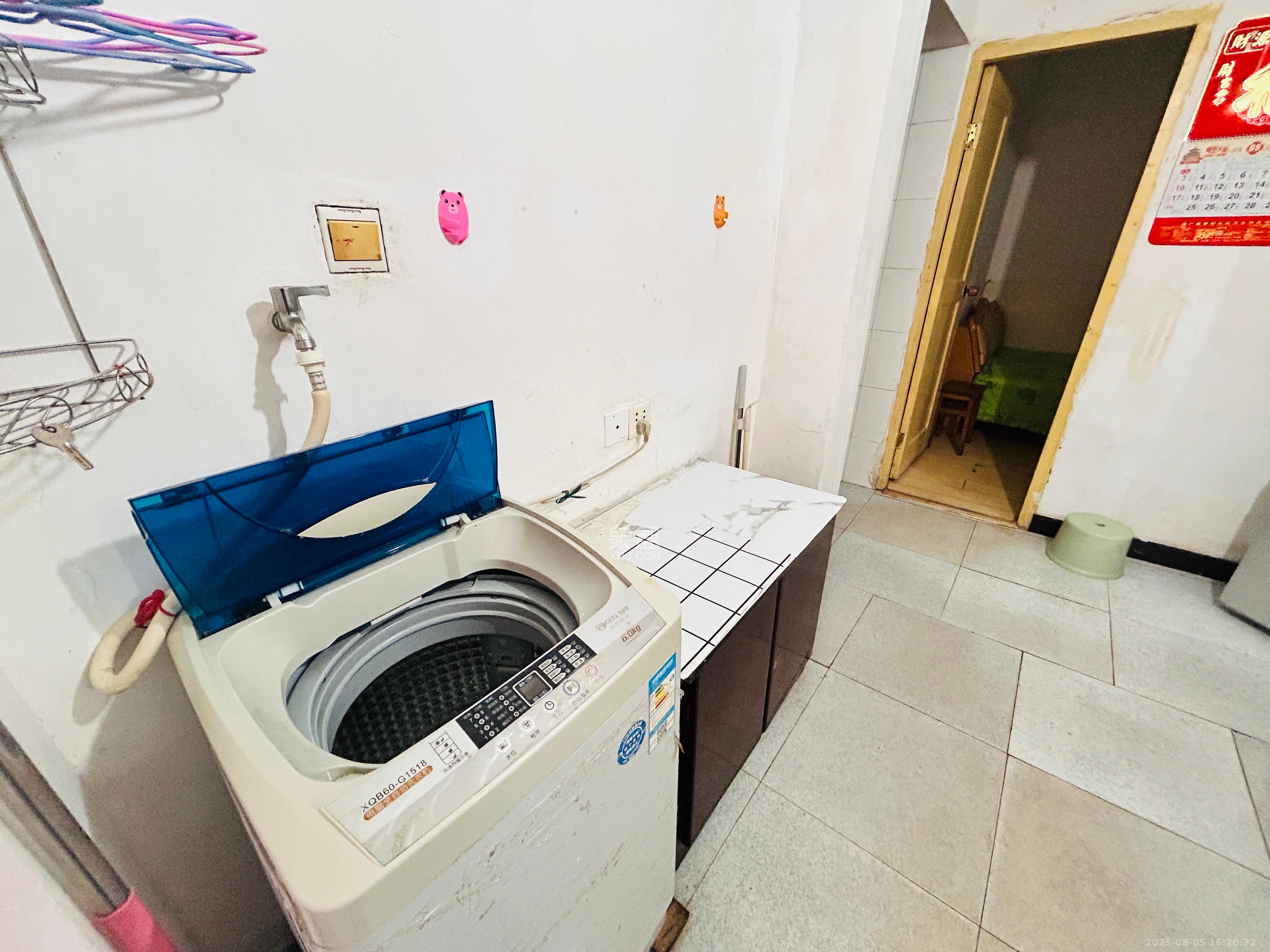 富绿新村  2室1厅1卫    1000.0元/月 富绿新村  2室1厅1卫    1000.0元/月室内图