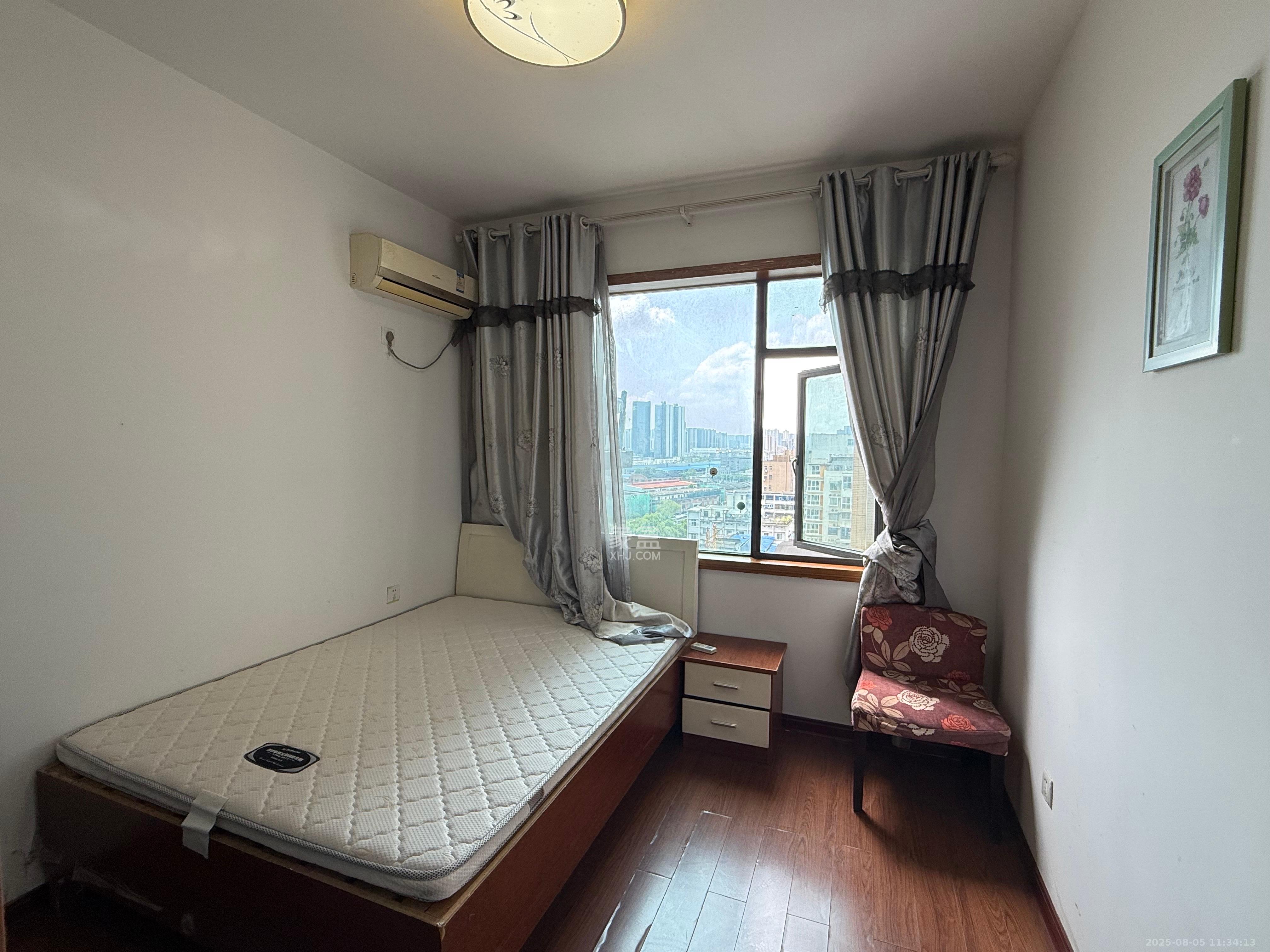 融圣国际 3室2厅2卫 3000.0元/月 融圣国际 3室2厅2卫 3000.0元/月室内图