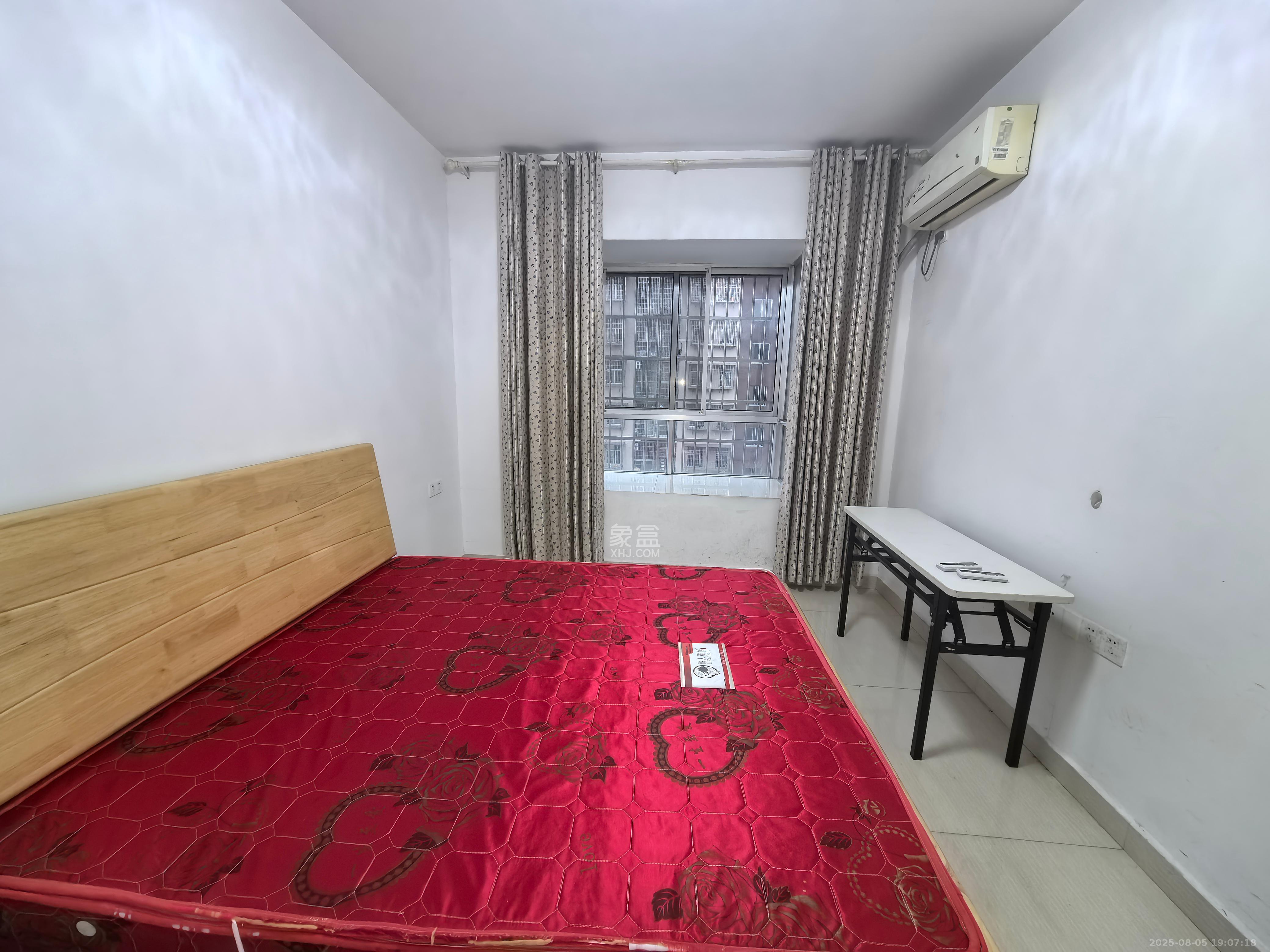 先锋新宇 2室2厅1卫 1600.0元/月 先锋新宇 2室2厅1卫 1600.0元/月室内图