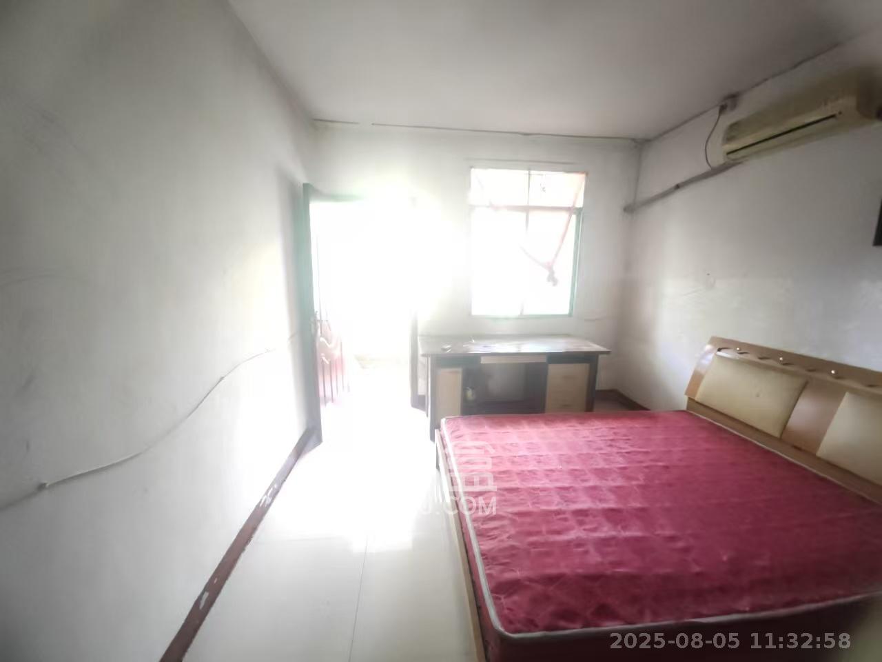 望月湖小区一片(荣龙社区) 2室1厅1卫 1400.0元/月 望月湖小区一片(荣龙社区) 2室1厅1卫 1400.0元/月室内图