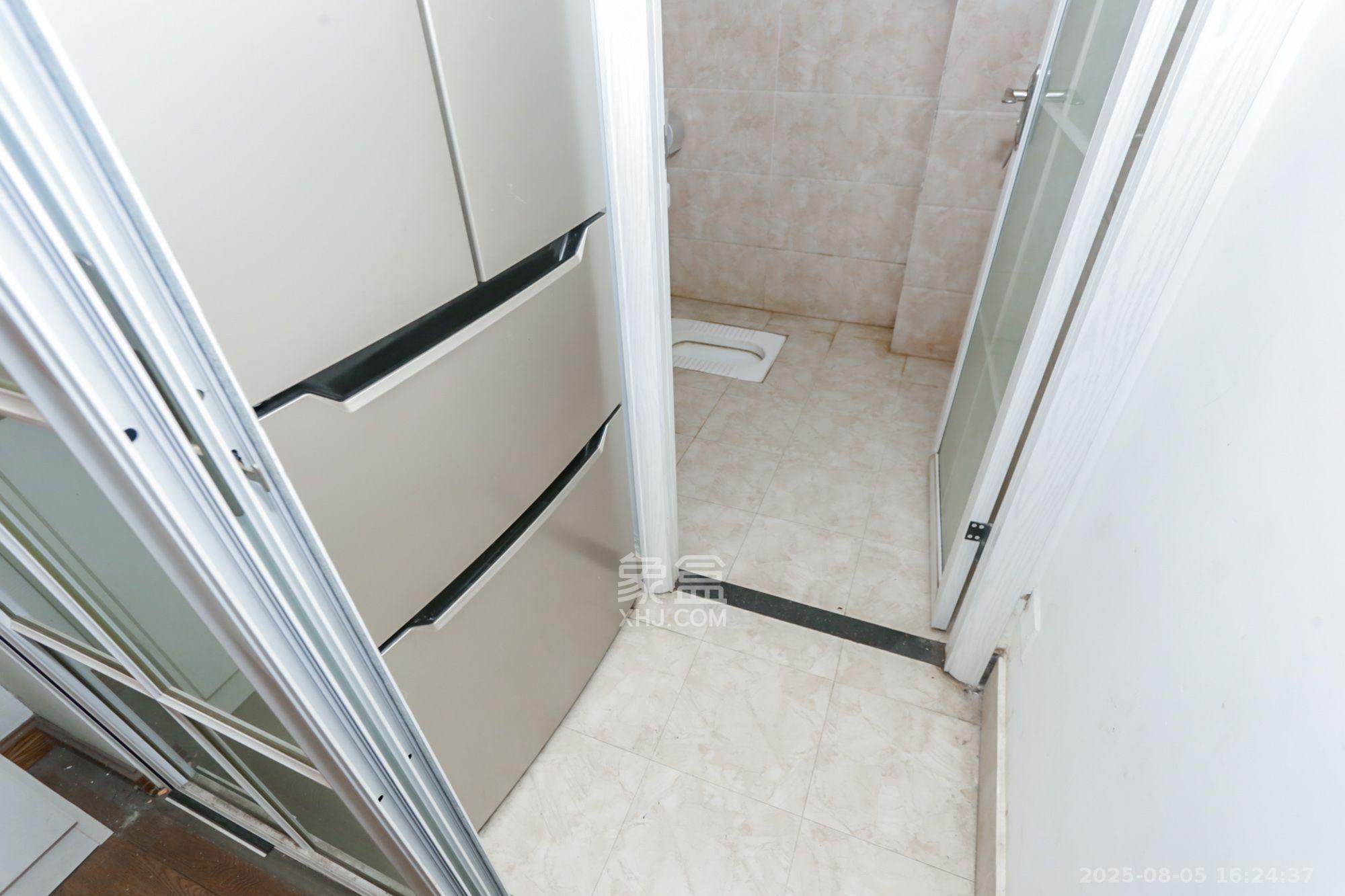 佳兴国际汇  1室1厅1卫    1800.0元/月室内图