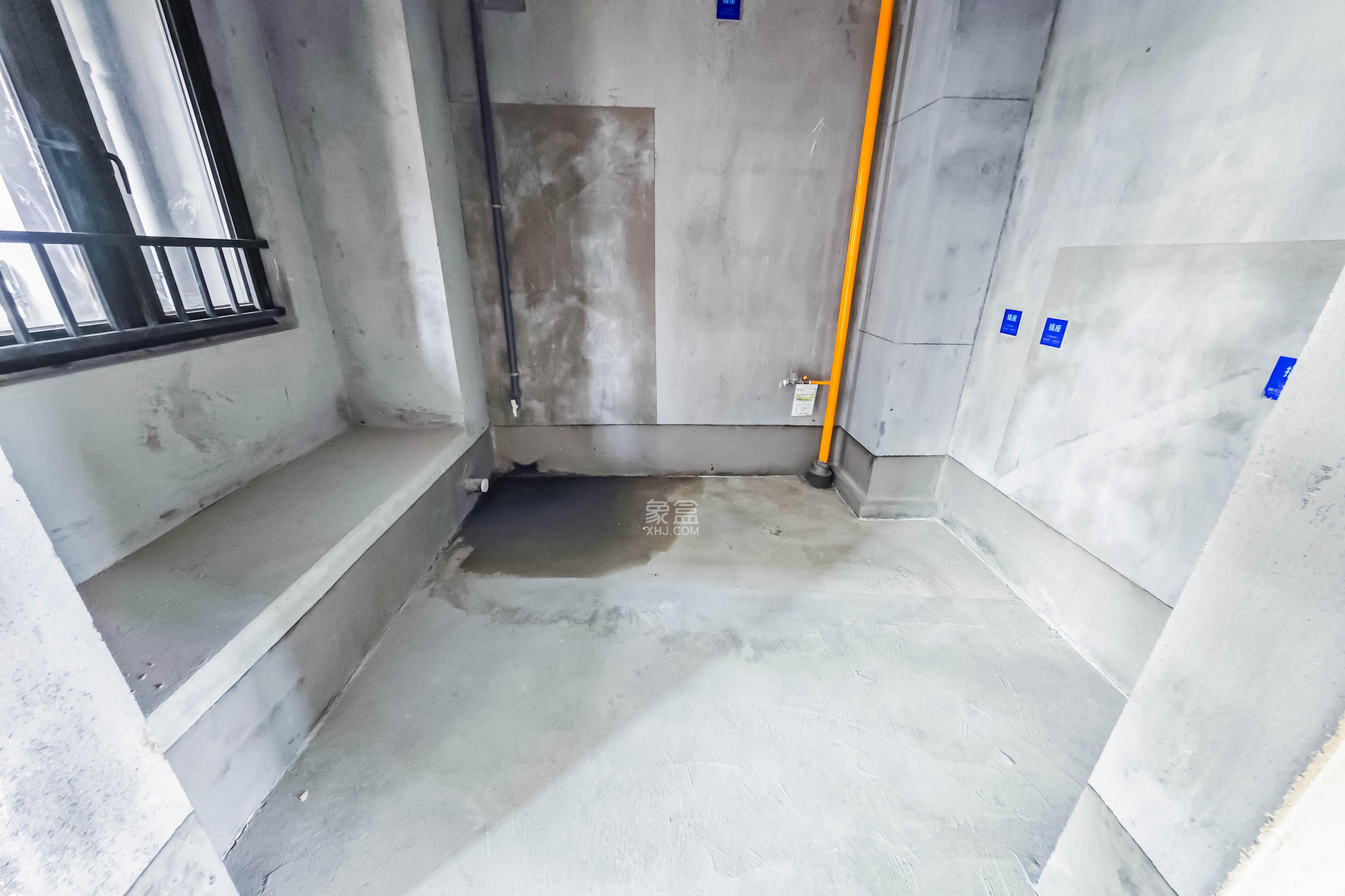 建发玖洲观澜  4室2厅2卫    230.0万其他