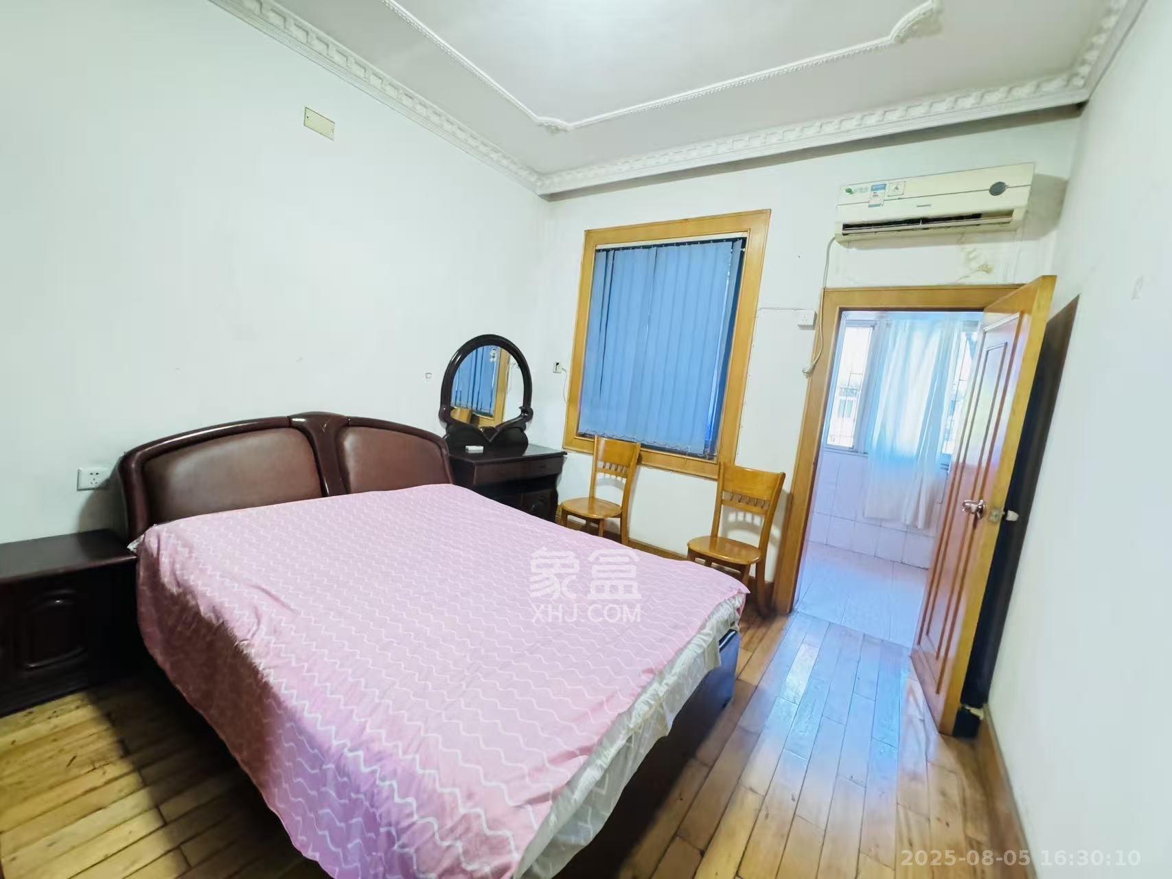 东瓜山二村  2室2厅1卫    1700.0元/月室内图