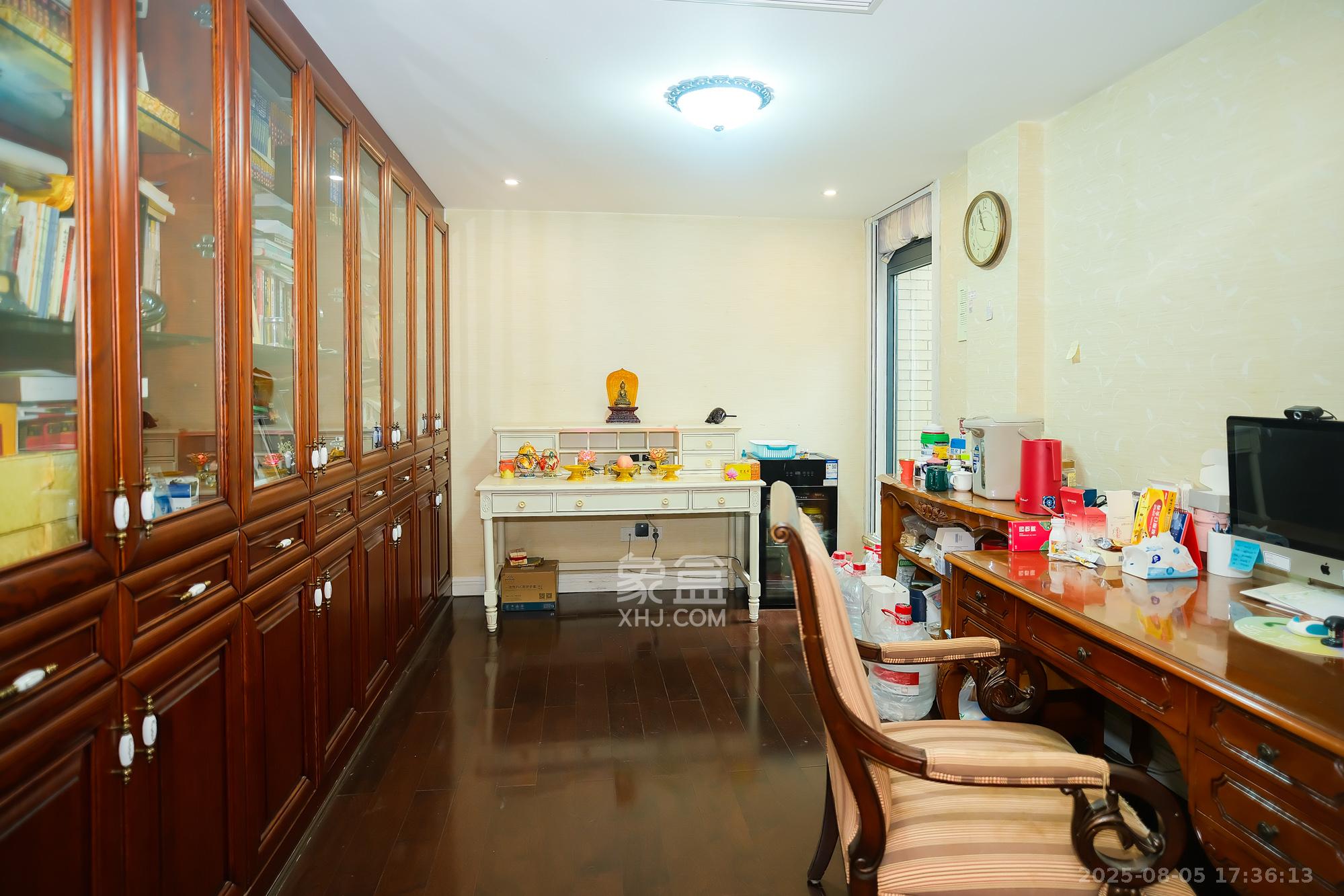 山水湾  1室2厅3卫    398.0万 山水湾  1室2厅3卫    398.0万卧室