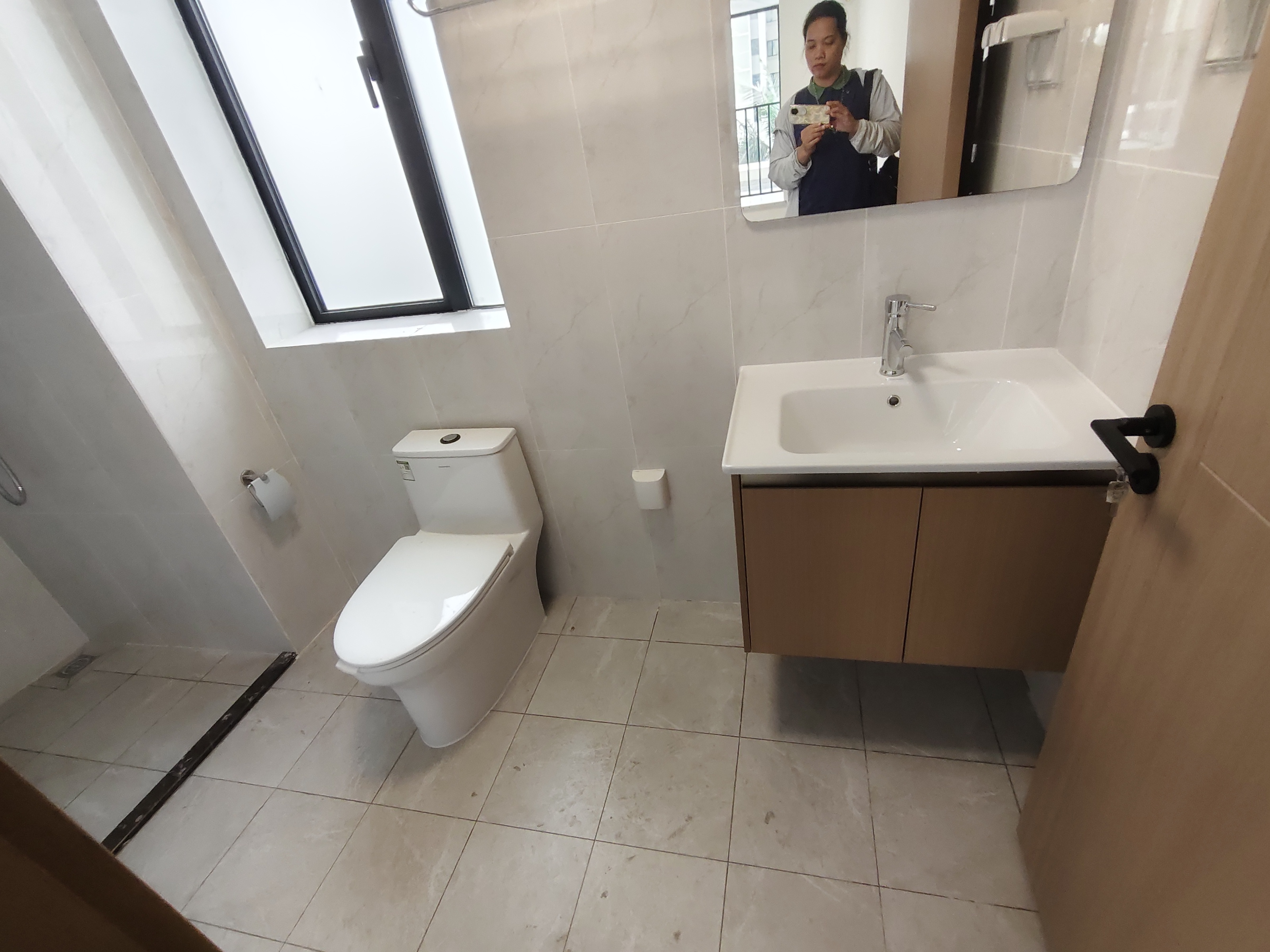 和风家园蓝天居  3室2厅2卫    2000.0元/月室内图