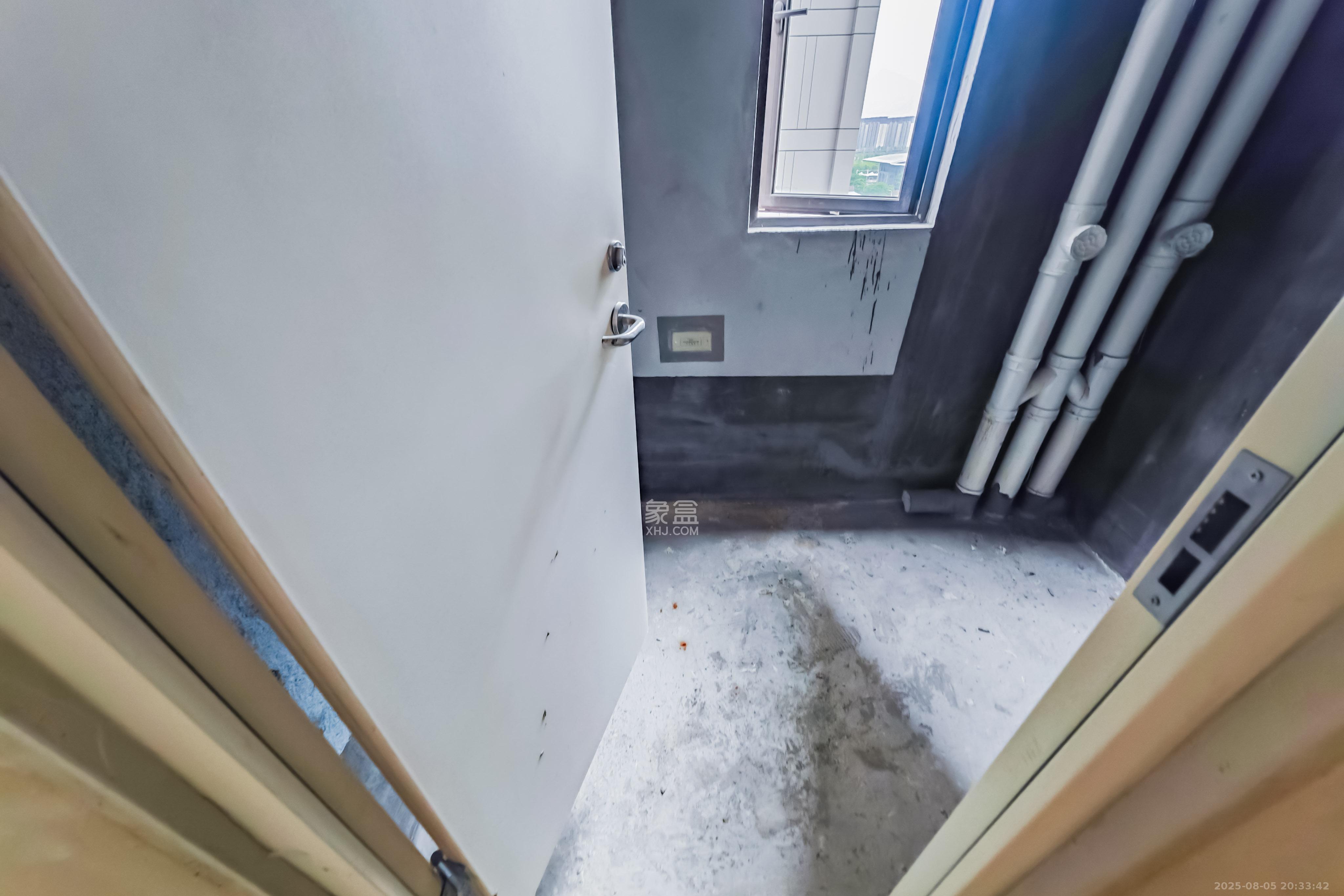 建发玖洲观澜  4室2厅2卫    230.0万其他