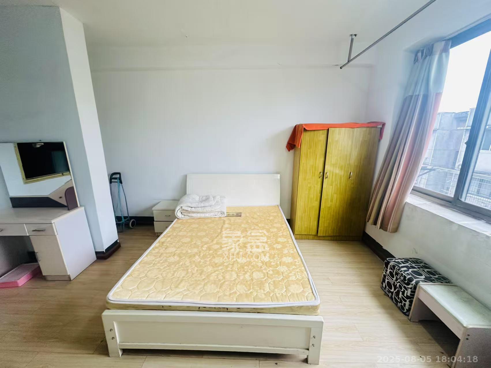 湘仪家园  1室1厅1卫    1400.0元/月 湘仪家园  1室1厅1卫    1400.0元/月