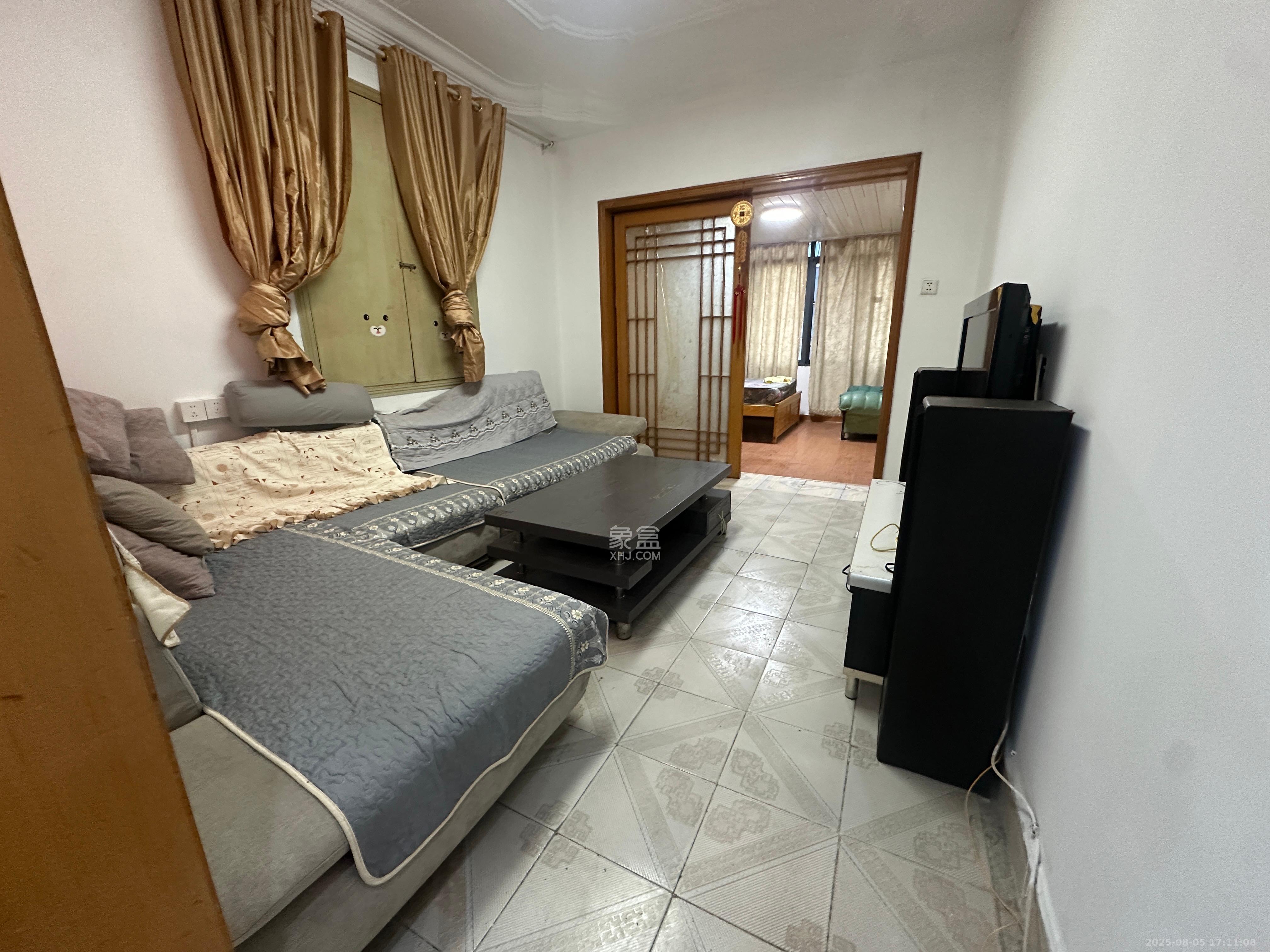 中铁五局家属院(韶山北路295号)  2室1厅1卫    1500.0元/月 中铁五局家属院(韶山北路295号)  2室1厅1卫    1500.0元/月室内图1