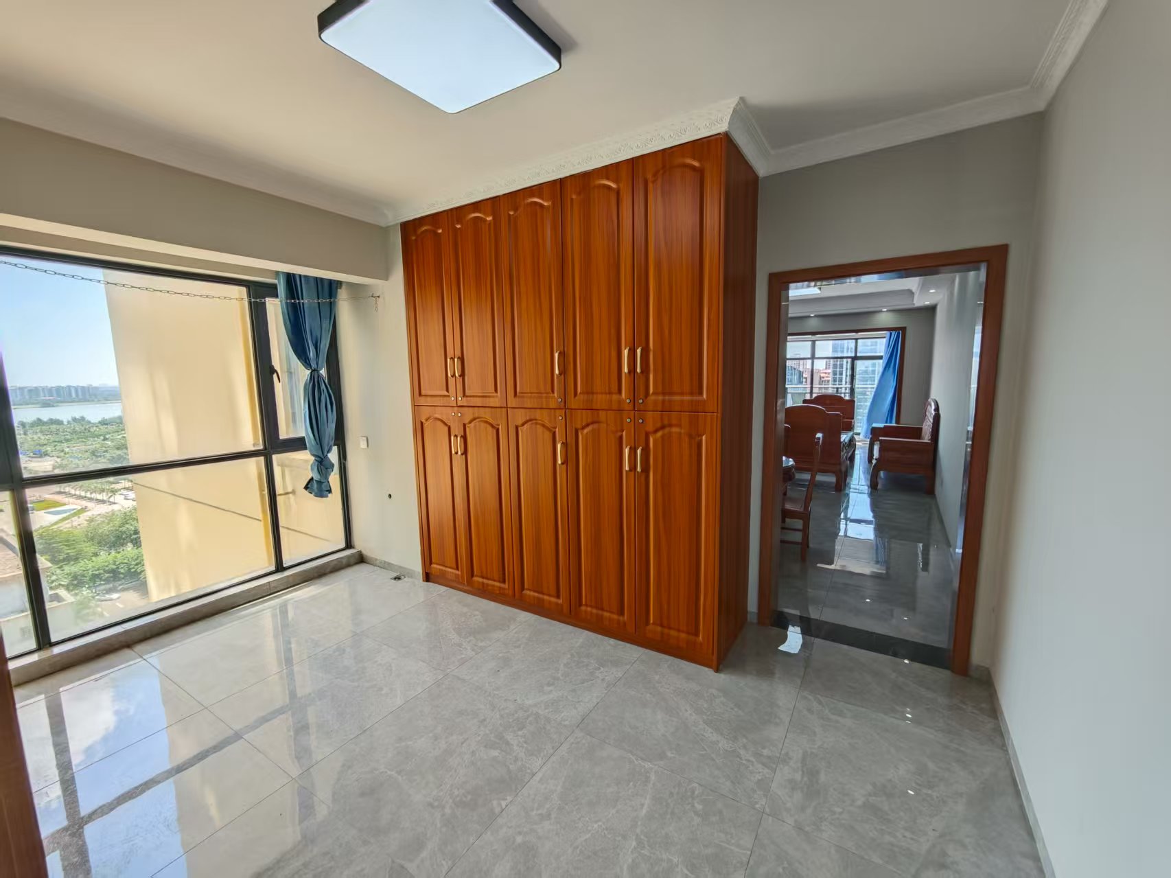 消防总队琼山住宅小区  3室2厅2卫    2800.0元/月室内图