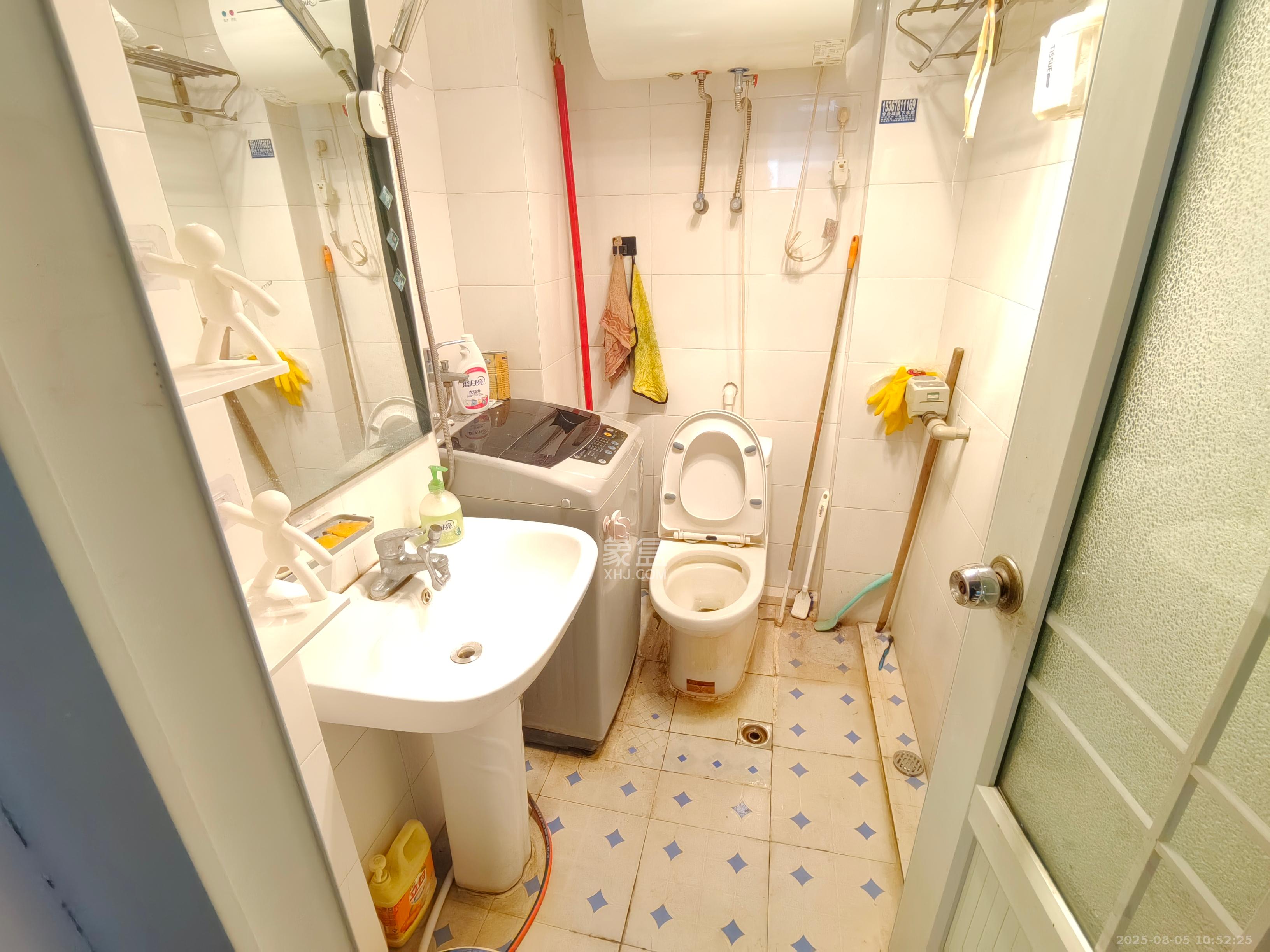 中远公馆 1室1厅1卫 1300.0元/月 中远公馆 1室1厅1卫 1300.0元/月室内图