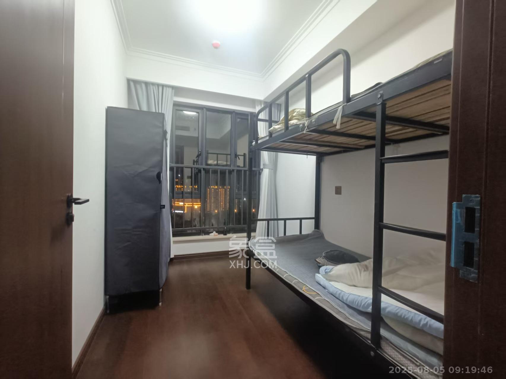 绿地长沙城际空间站(柏仕佳苑)  4室2厅2卫    3600.0元/月 绿地长沙城际空间站(柏仕佳苑)  4室2厅2卫    3600.0元/月室内图