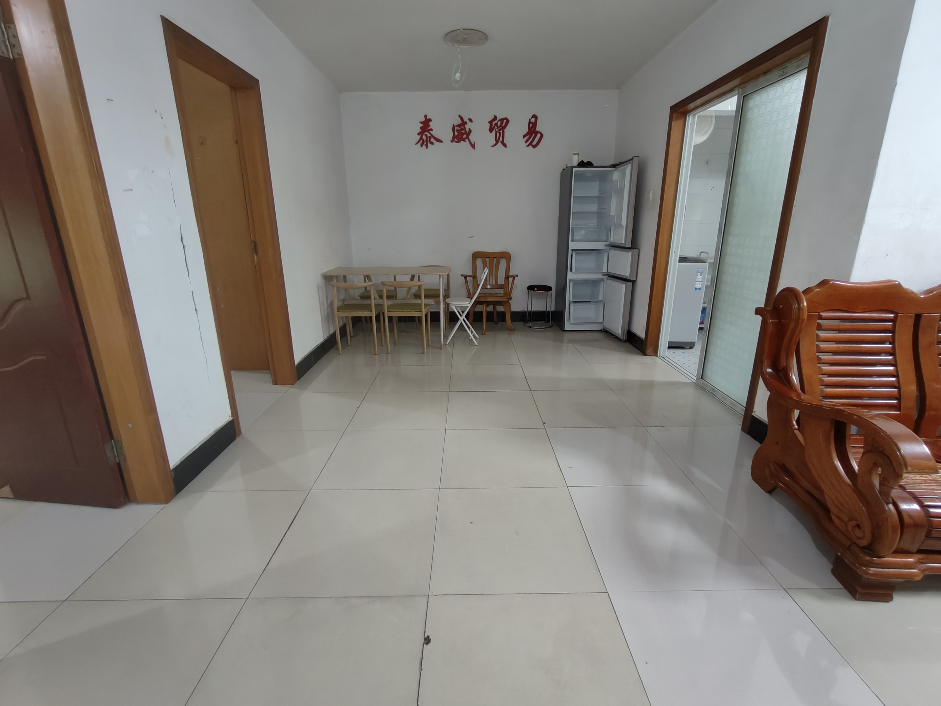 高桥火焰市场  1室0厅0卫   1350.00元/月户型图