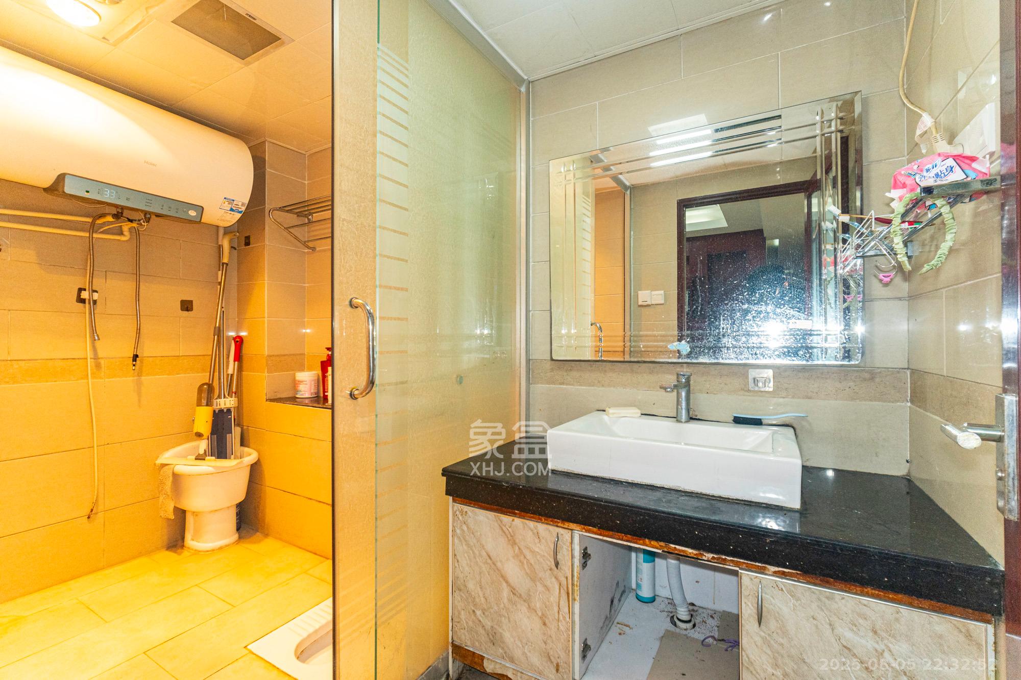 美林水郡  3室2厅2卫    106.8万 美林水郡  3室2厅2卫    106.8万卫生间