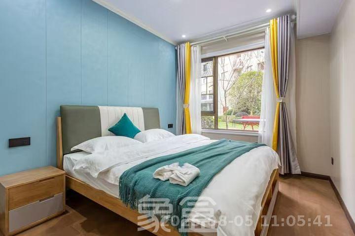 绿地湖湘中心  3室2厅2卫   4700.00元/月室内图