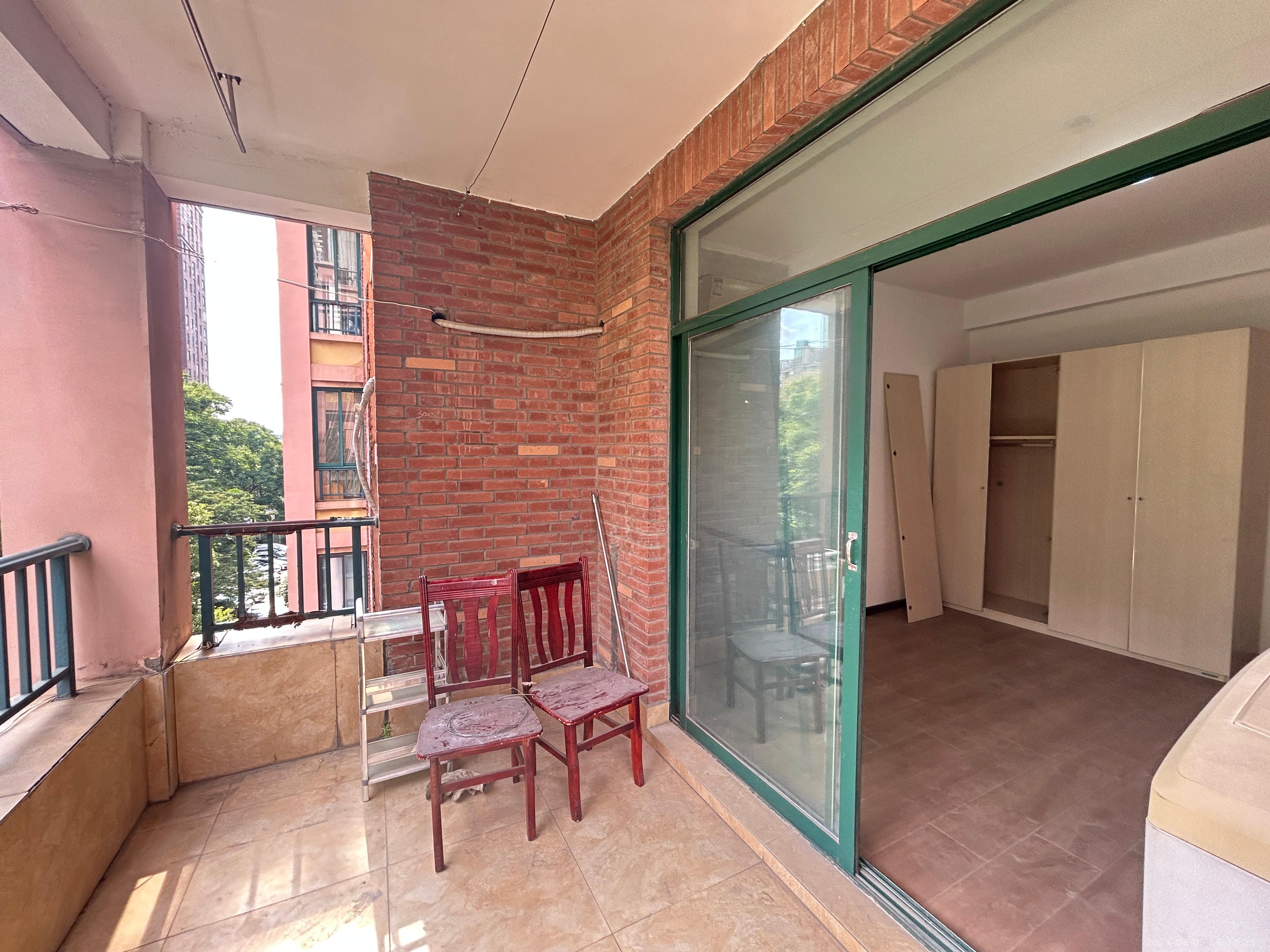 尚格名城花好悦园4期 3室2厅2卫 1500.0元/月 尚格名城花好悦园4期 3室2厅2卫 1500.0元/月室内图