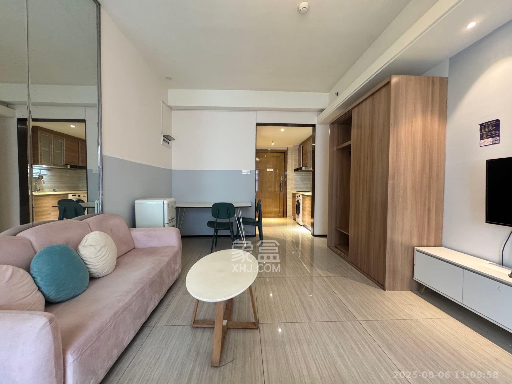 恒大国际广场  1室1厅1卫    1600.0元/月 恒大国际广场  1室1厅1卫    1600.0元/月