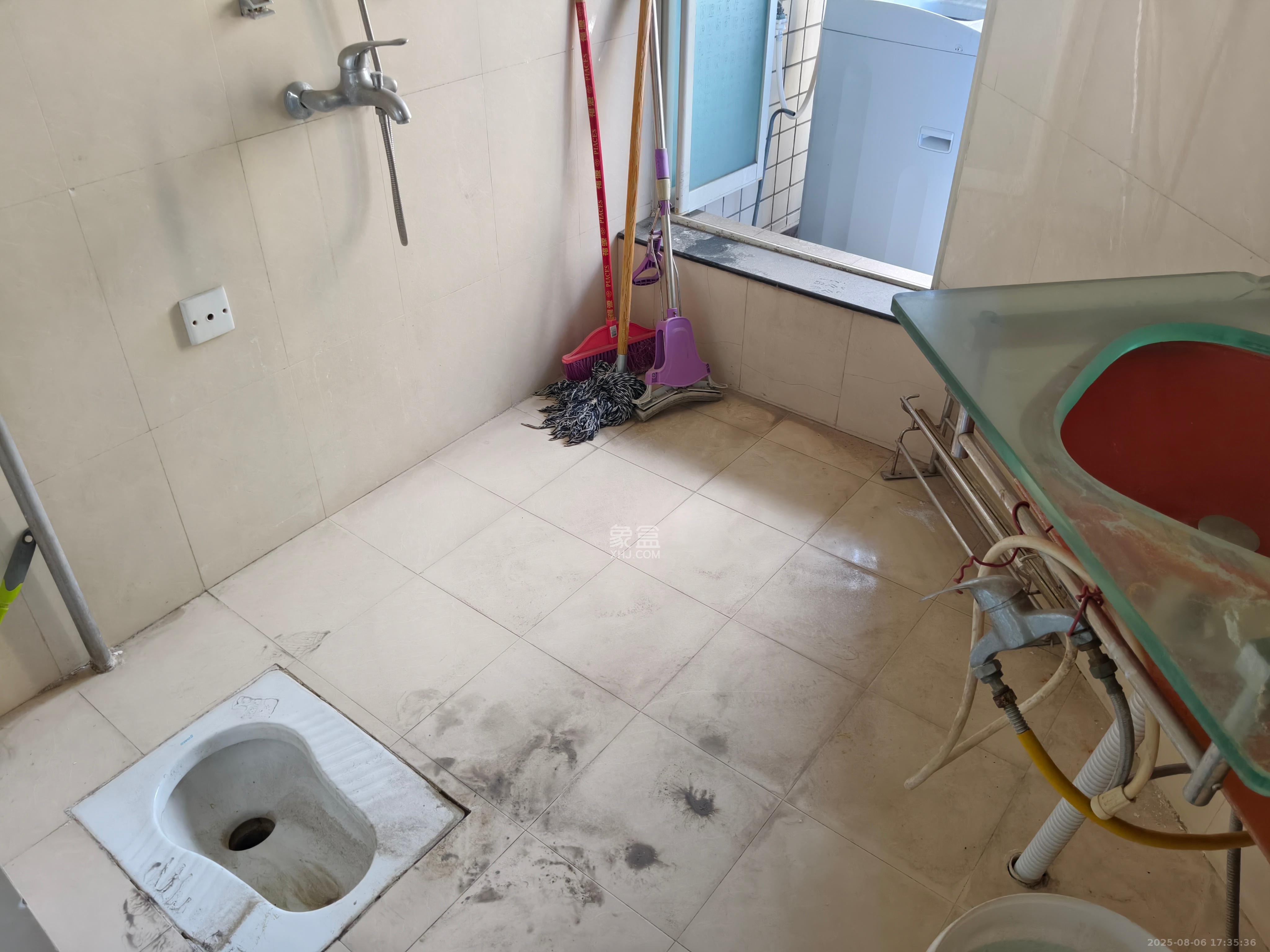 沁园春 3室2厅2卫 3200.0元/月 沁园春 3室2厅2卫 3200.0元/月室内图