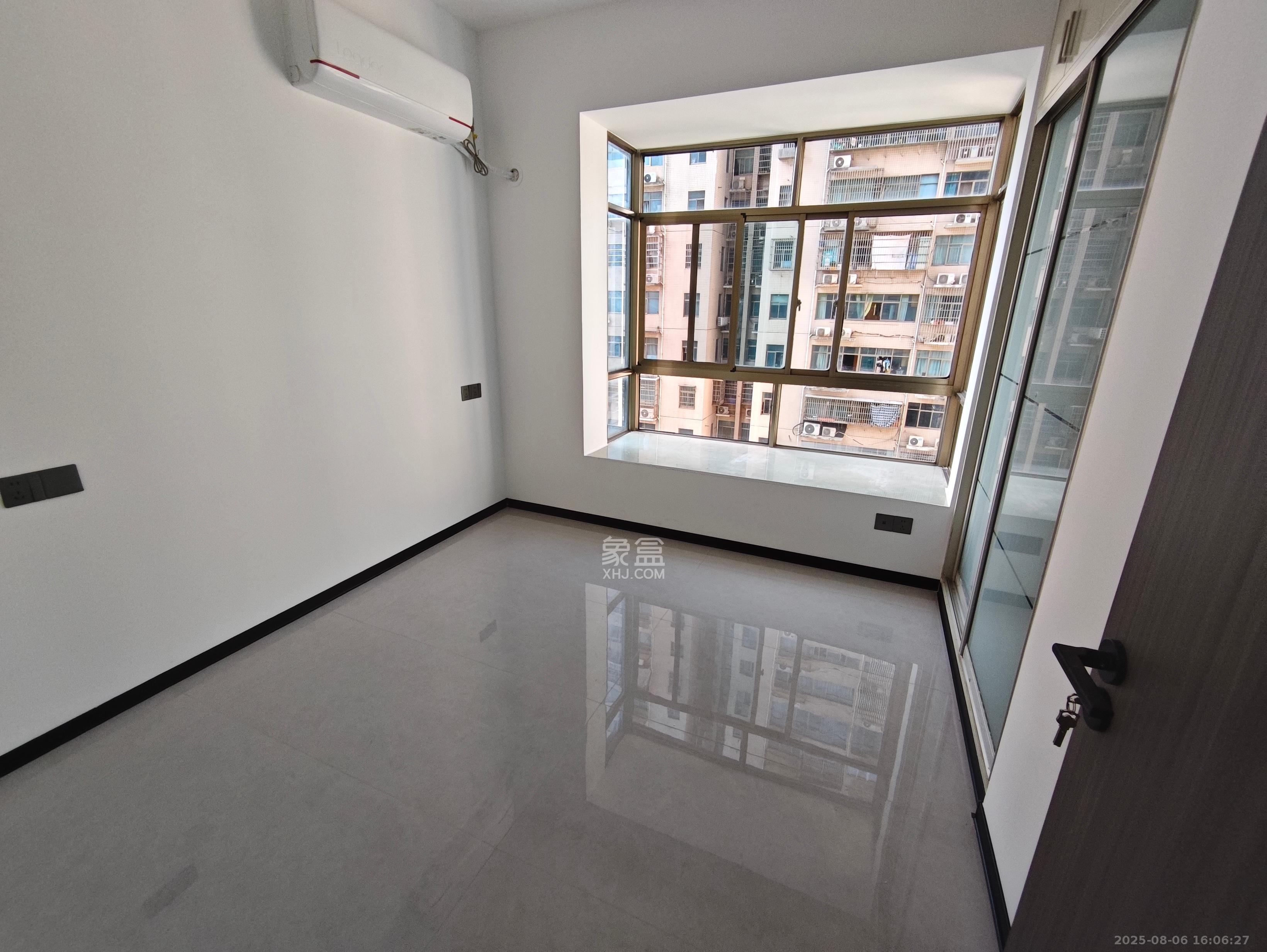 王府井公寓(福源公寓)  2室1厅1卫    2200.0元/月 王府井公寓(福源公寓)  2室1厅1卫    2200.0元/月室内图