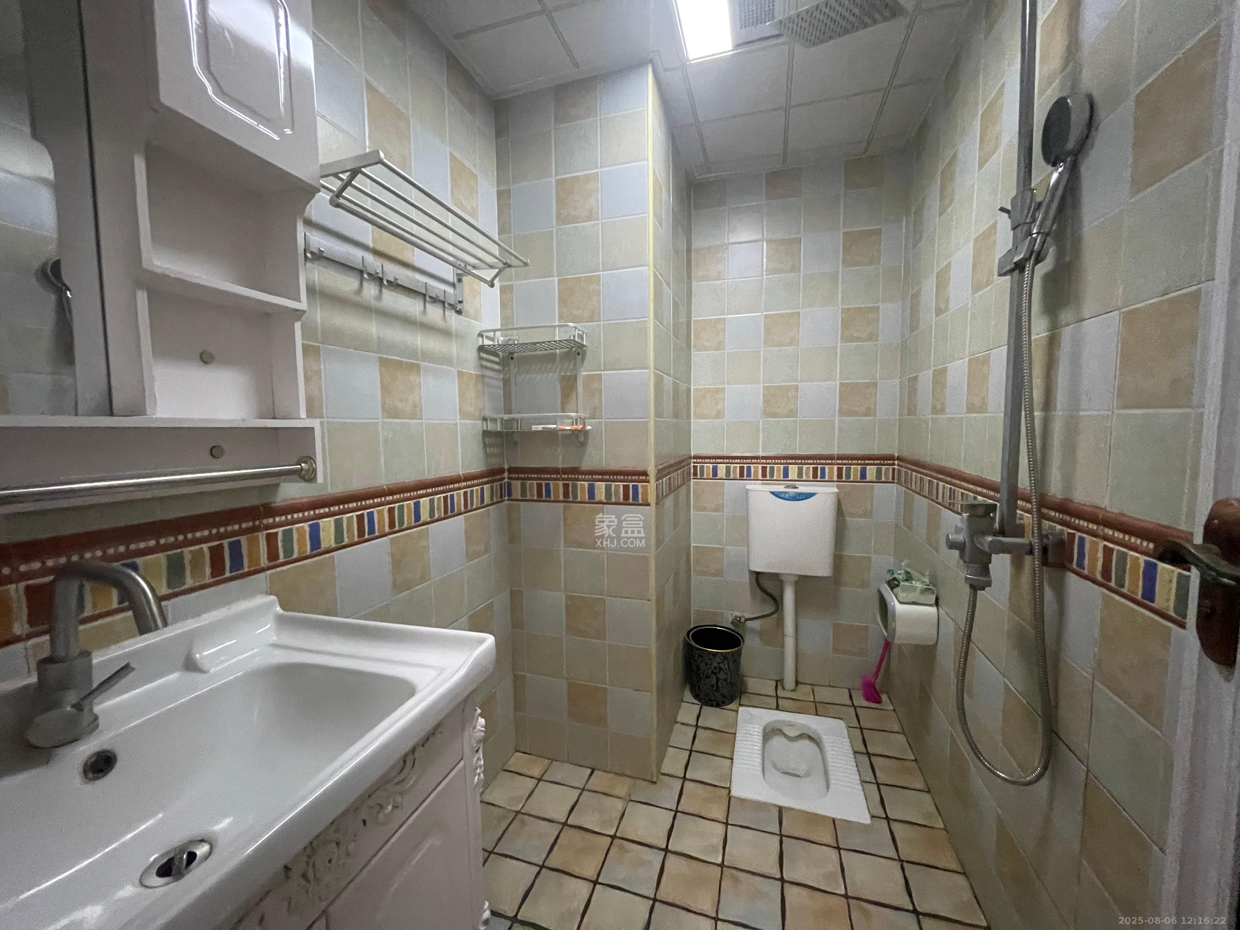 中信凯旋蓝岸（中信新城三期）  1室1厅1卫    1200.0元/月室内图