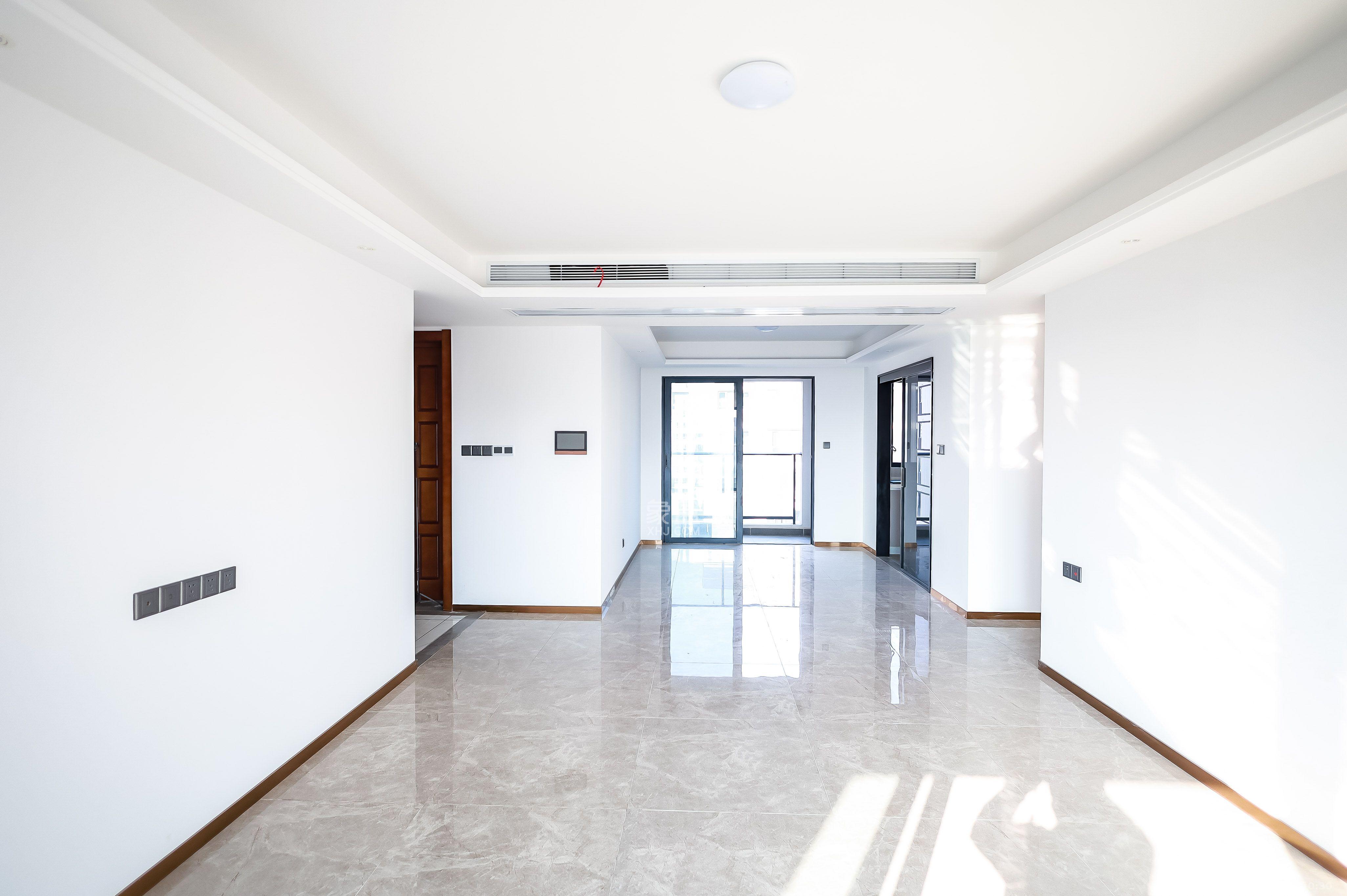 招商雍山湖 4室2厅2卫 3600.0元/月 招商雍山湖 4室2厅2卫 3600.0元/月室内图