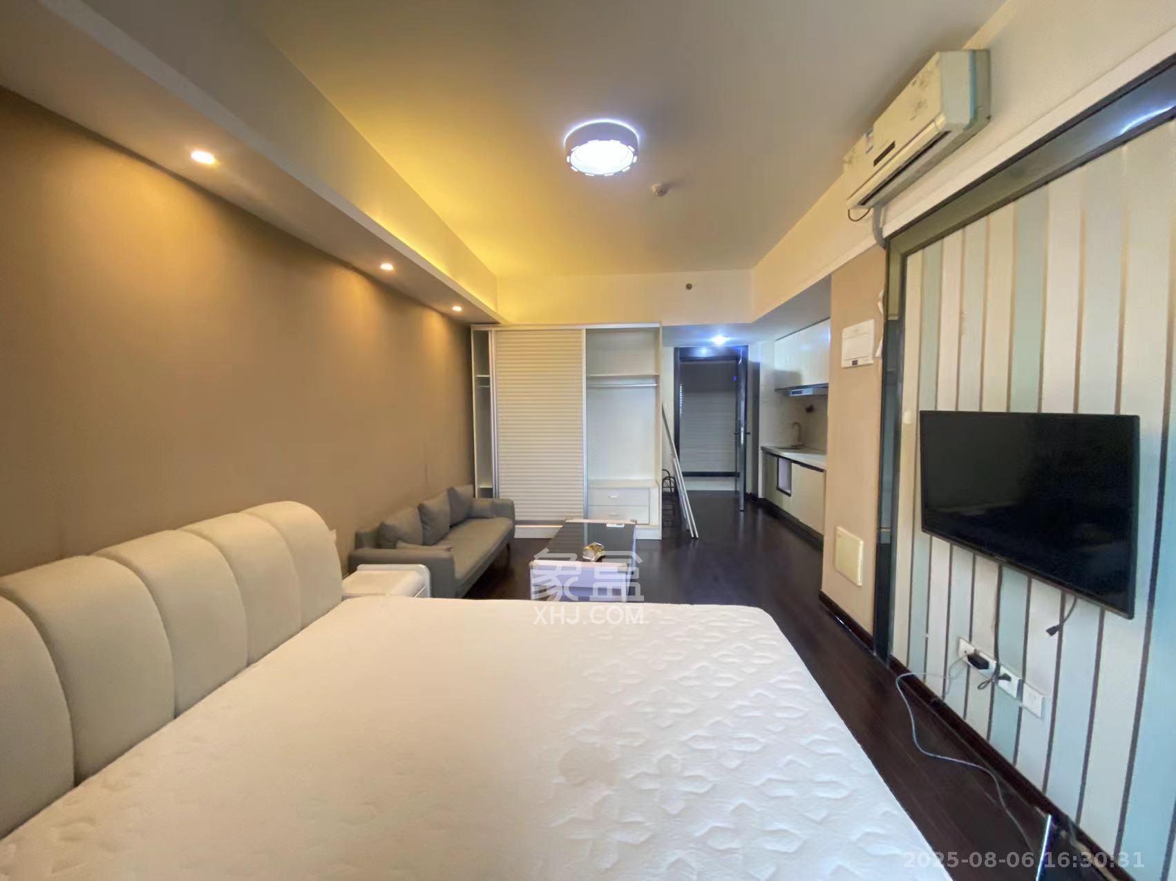 德思勤城市广场(宝格丽公寓)  1室1厅1卫    1800.0元/月 德思勤城市广场(宝格丽公寓)  1室1厅1卫    1800.0元/月室内图