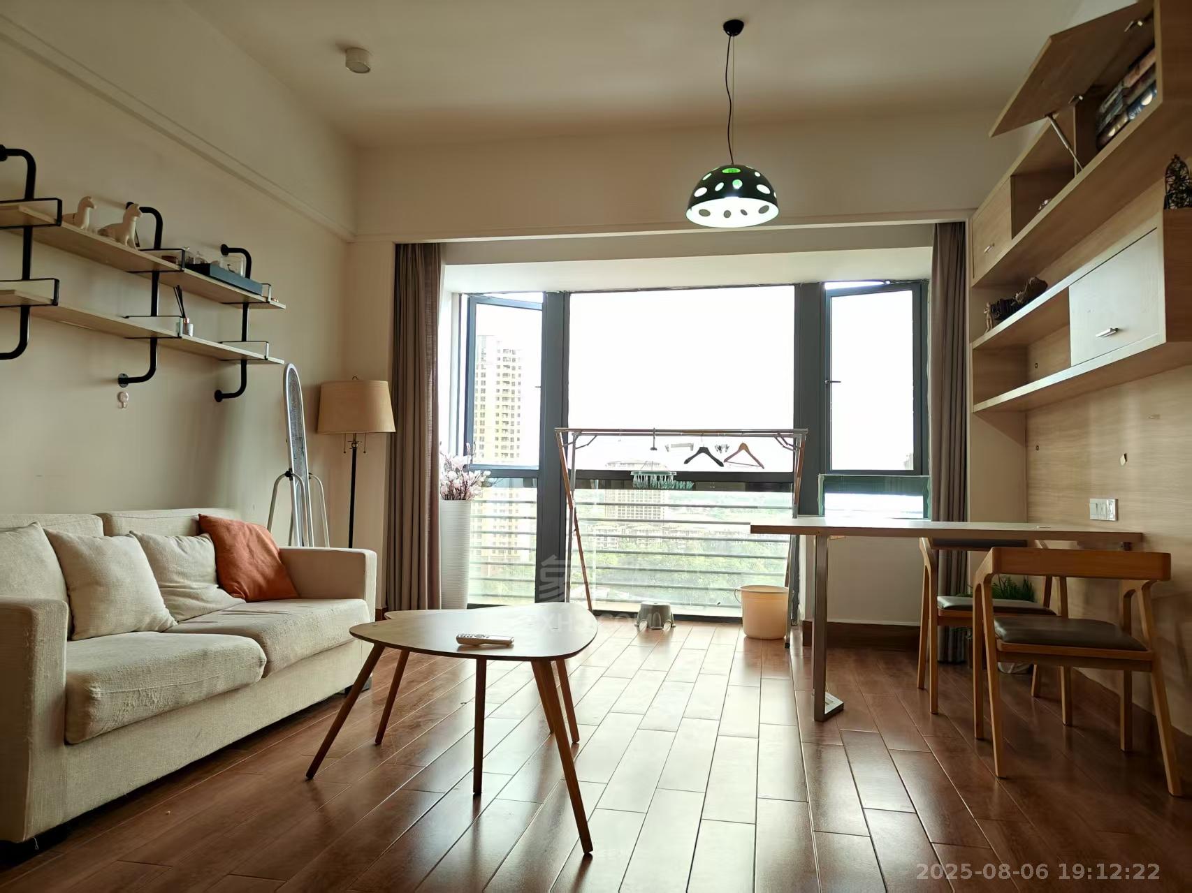 湘江名都 1室1厅1卫 1300.0元/月 湘江名都 1室1厅1卫 1300.0元/月室内图