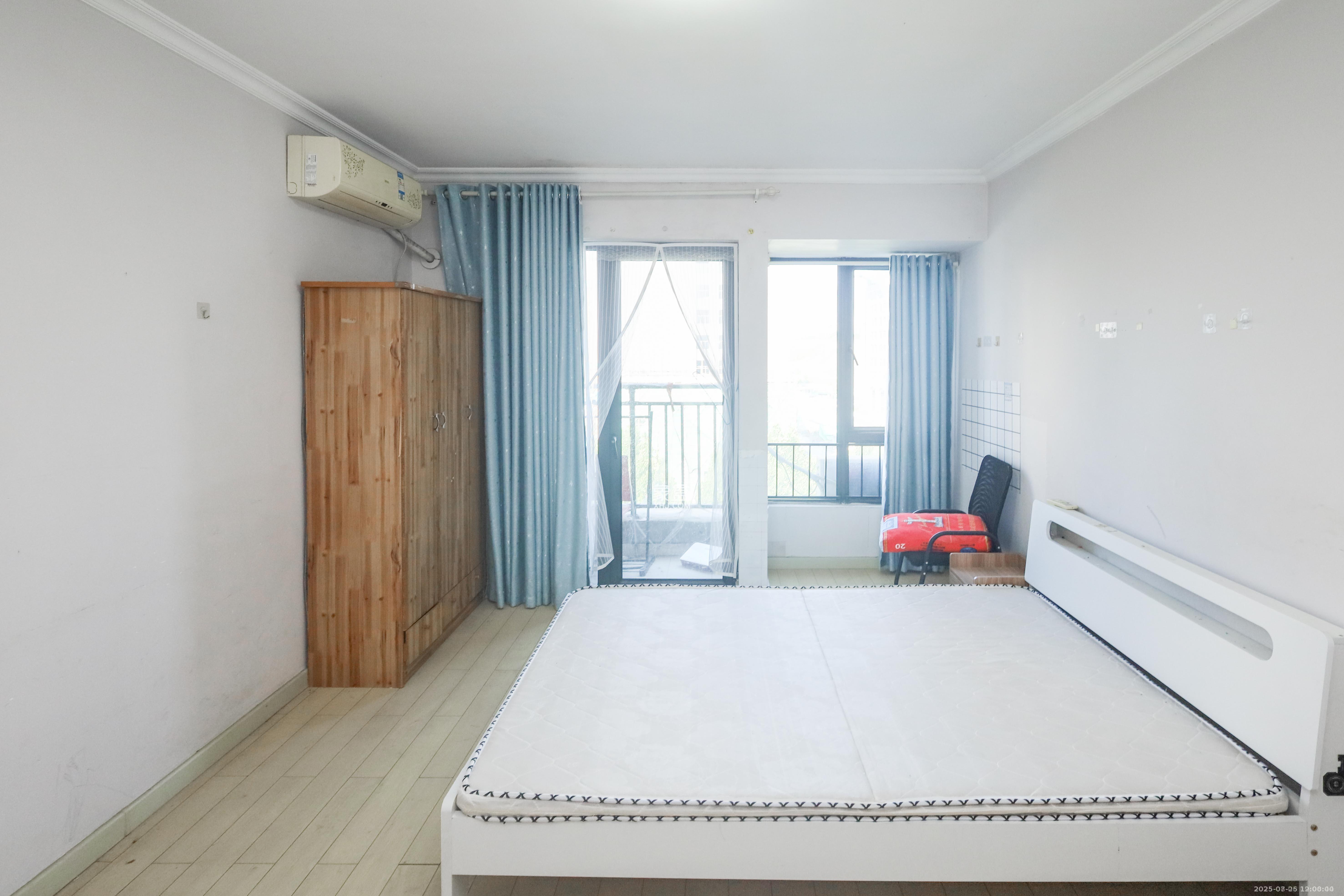 万科城市花园 1室1厅1卫 1300.0元/月 万科城市花园 1室1厅1卫 1300.0元/月室内图