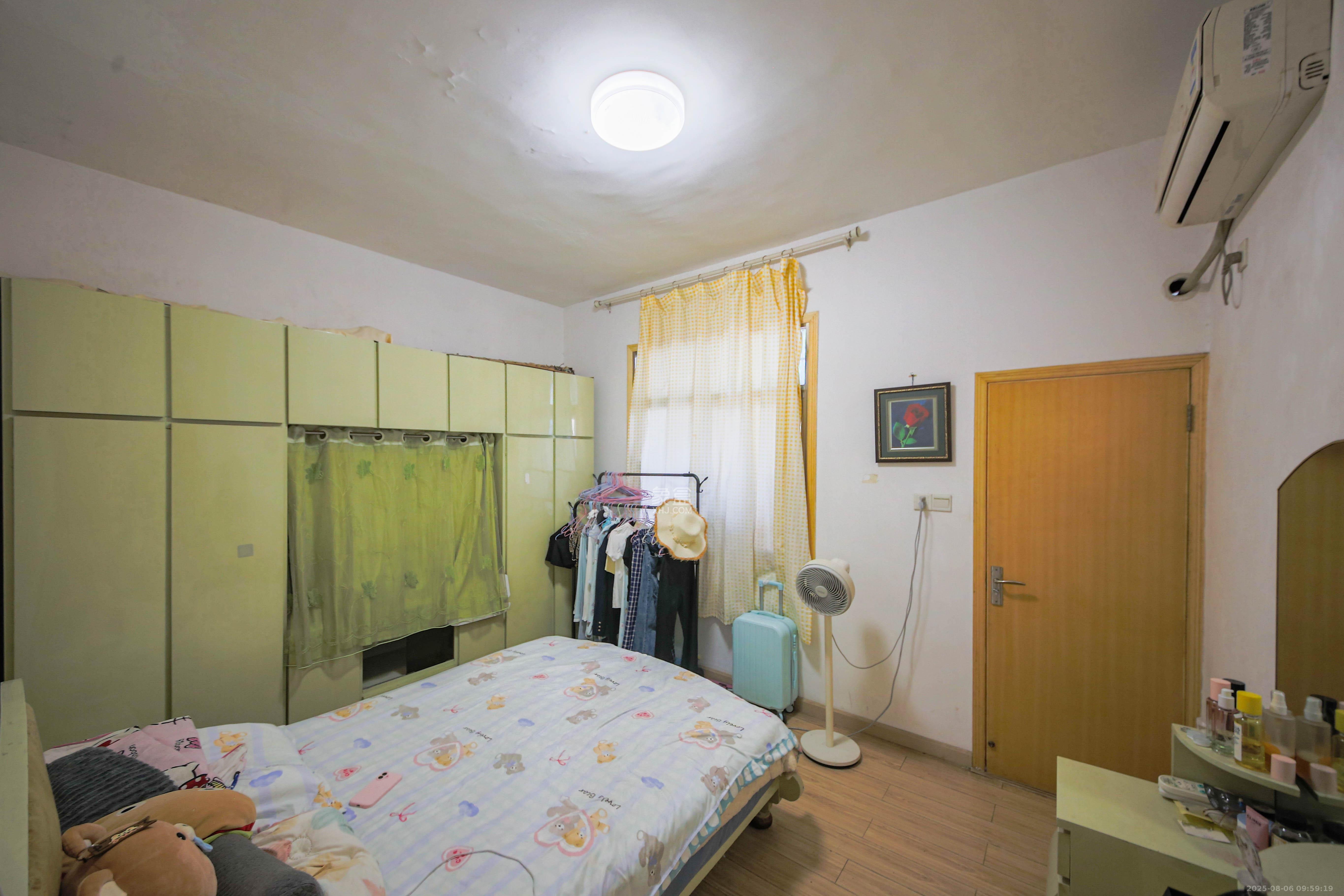 湖南省第三工程有限公司长沙分公司宿舍  2室1厅1卫    33.0万卧室