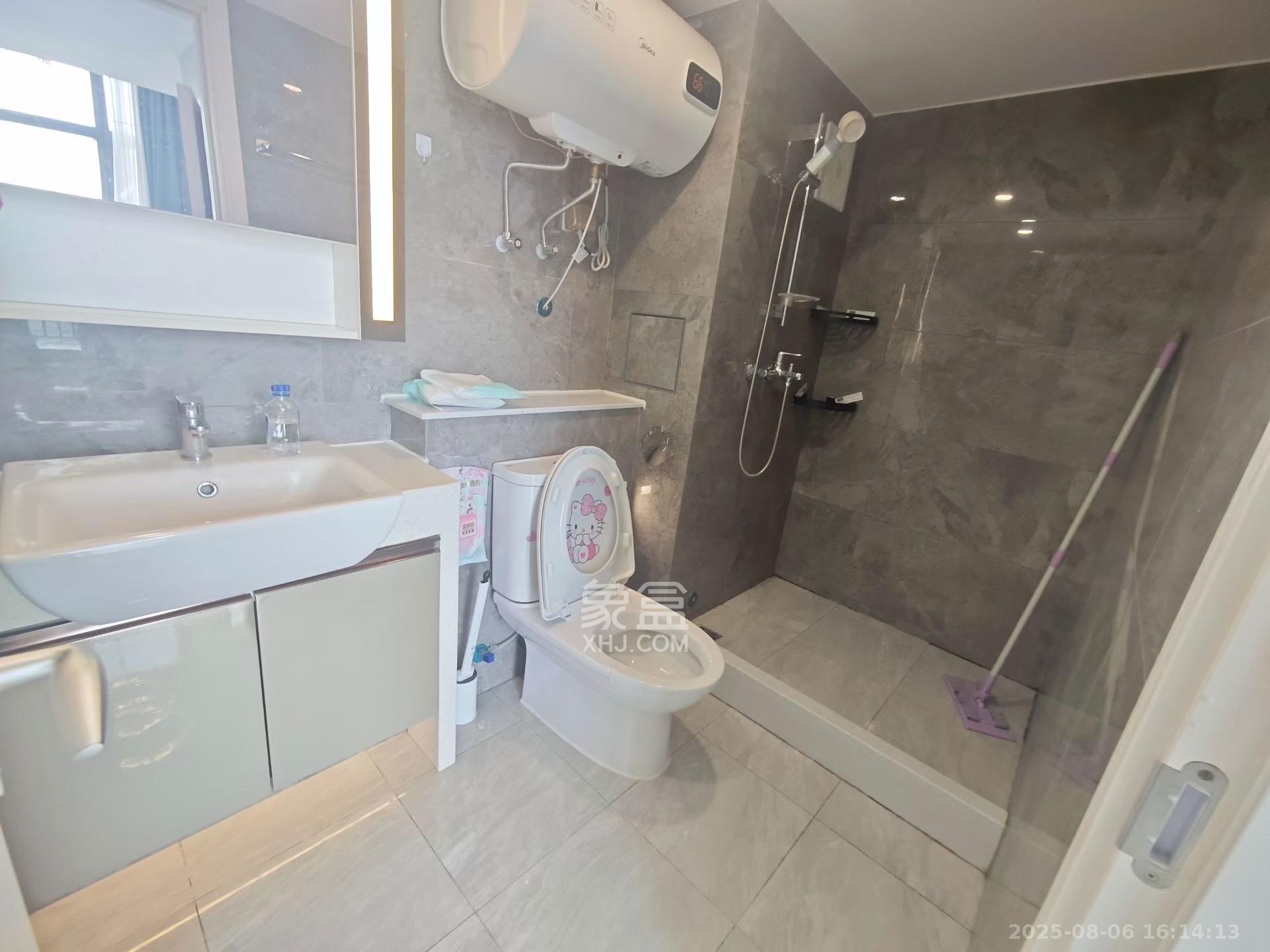 华远华时代  1室2厅2卫    3500.0元/月 华远华时代  1室2厅2卫    3500.0元/月室内图