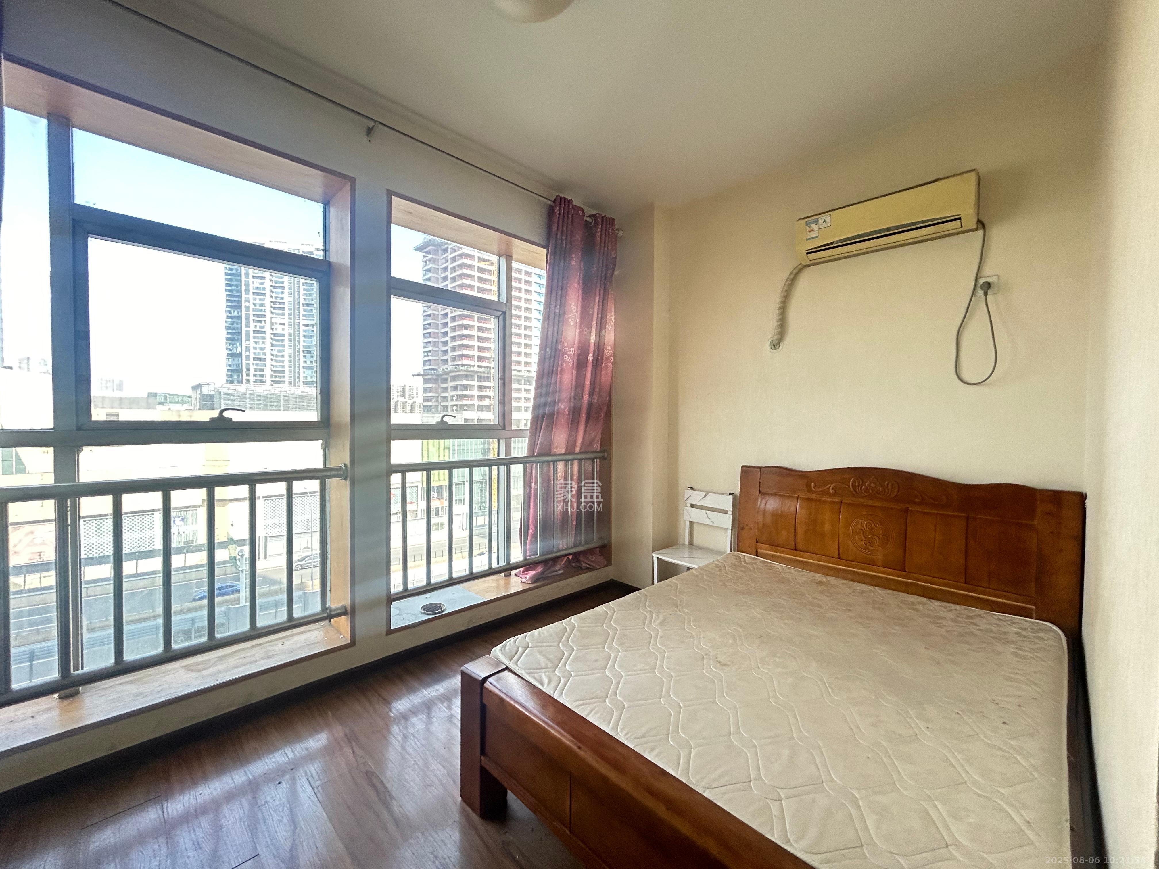 红星国际星城  1室1厅1卫    1200.0元/月 红星国际星城  1室1厅1卫    1200.0元/月室内图1