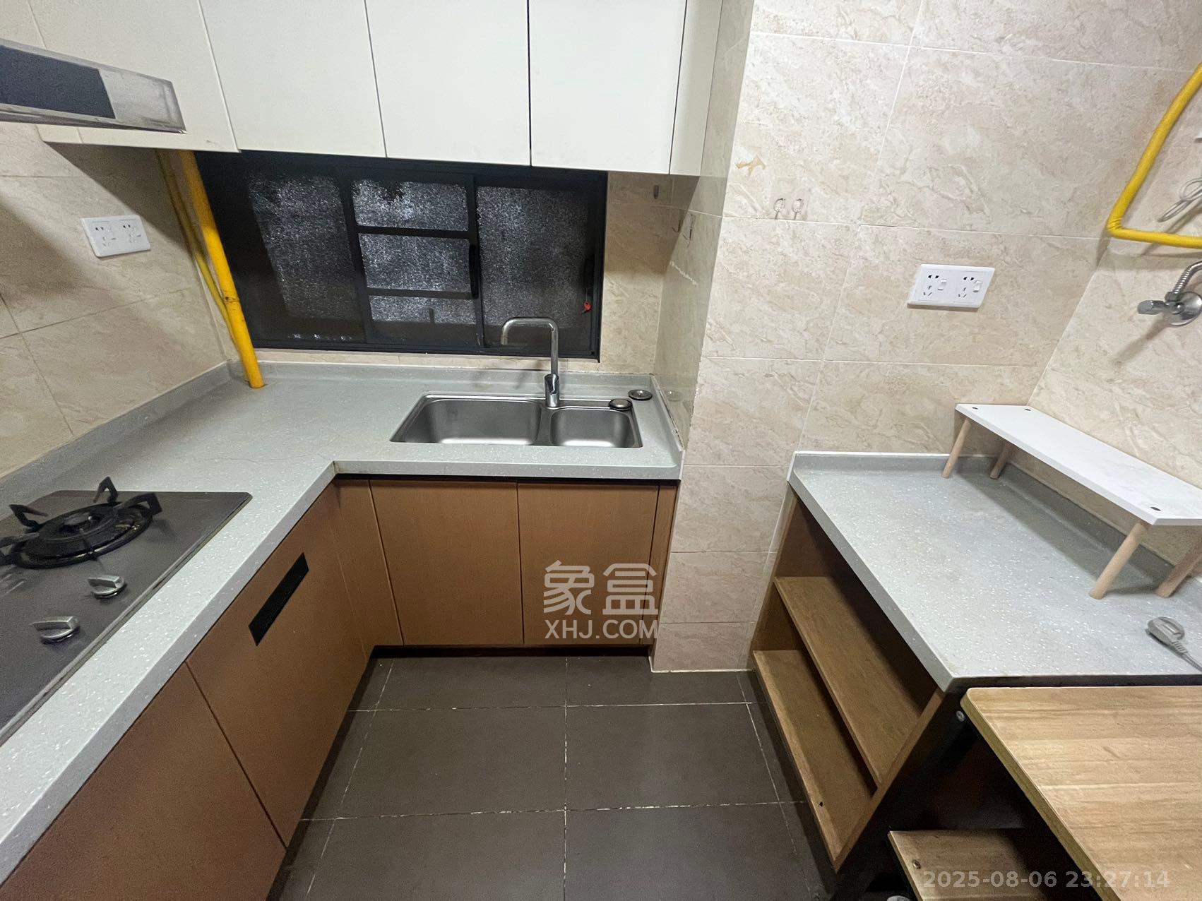 大都汇天悦(保利大都汇三期) 2室1厅1卫 2200.0元/月 大都汇天悦(保利大都汇三期) 2室1厅1卫 2200.0元/月室内图