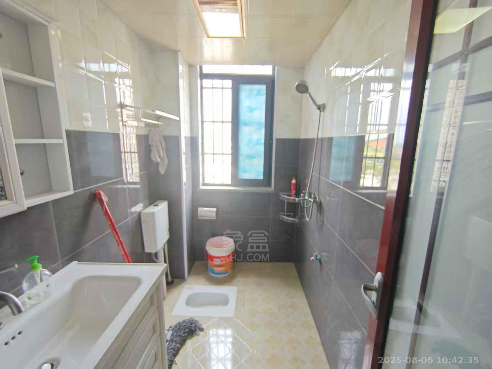 金轮翡翠名园 3室2厅1卫 1600.0元/月 金轮翡翠名园 3室2厅1卫 1600.0元/月室内图