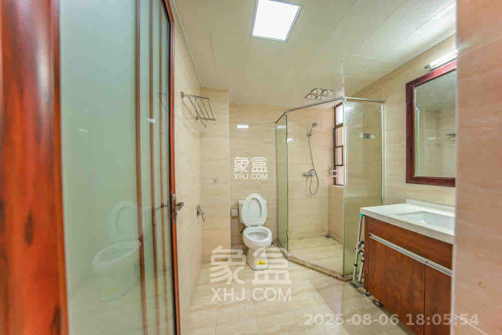 江山帝景哈佛  3室2厅2卫    2300.0元/月 江山帝景哈佛  3室2厅2卫    2300.0元/月室内图