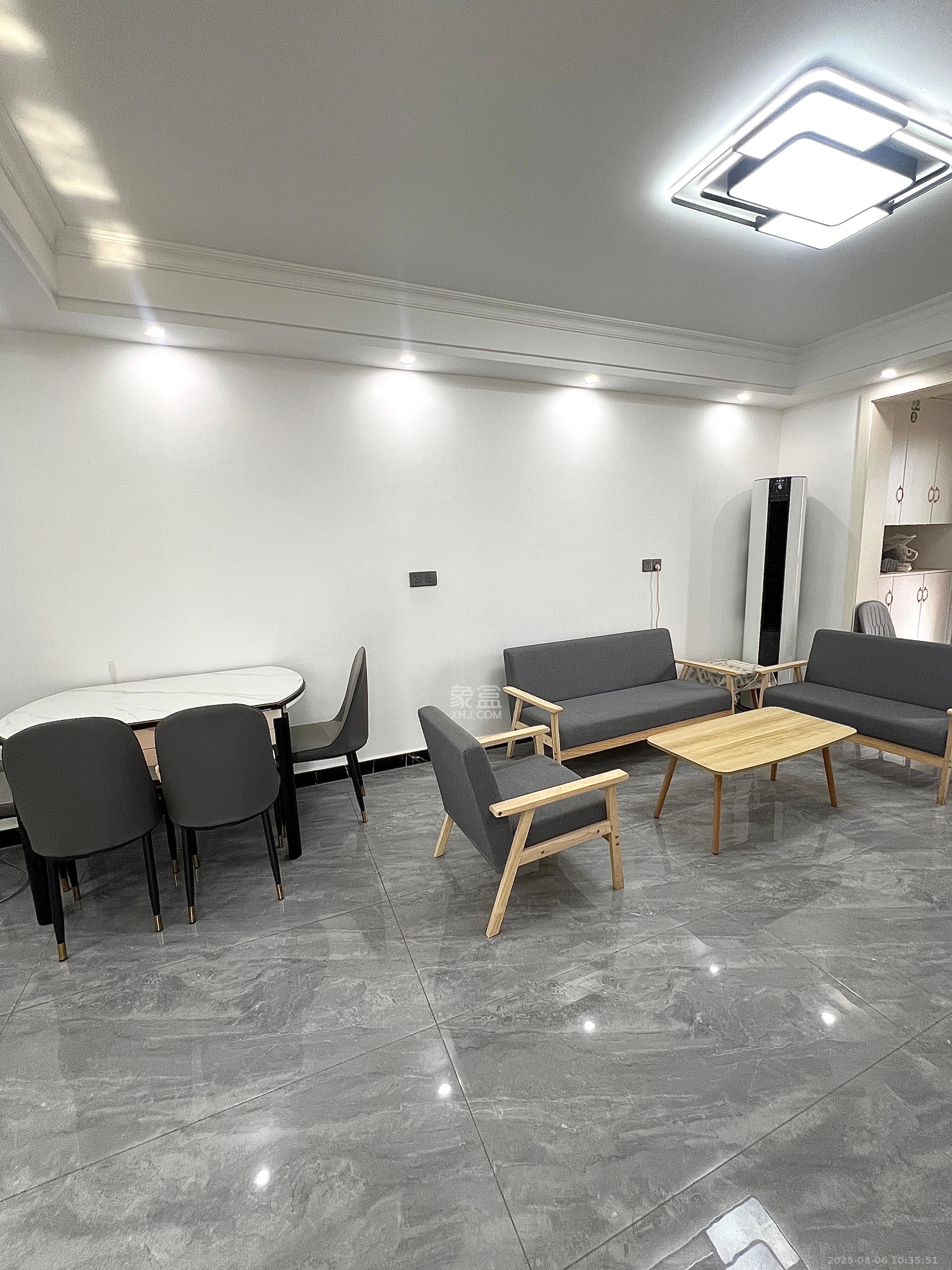 佛奥康桥水岸  3室2厅1卫    1600.0元/月室内图