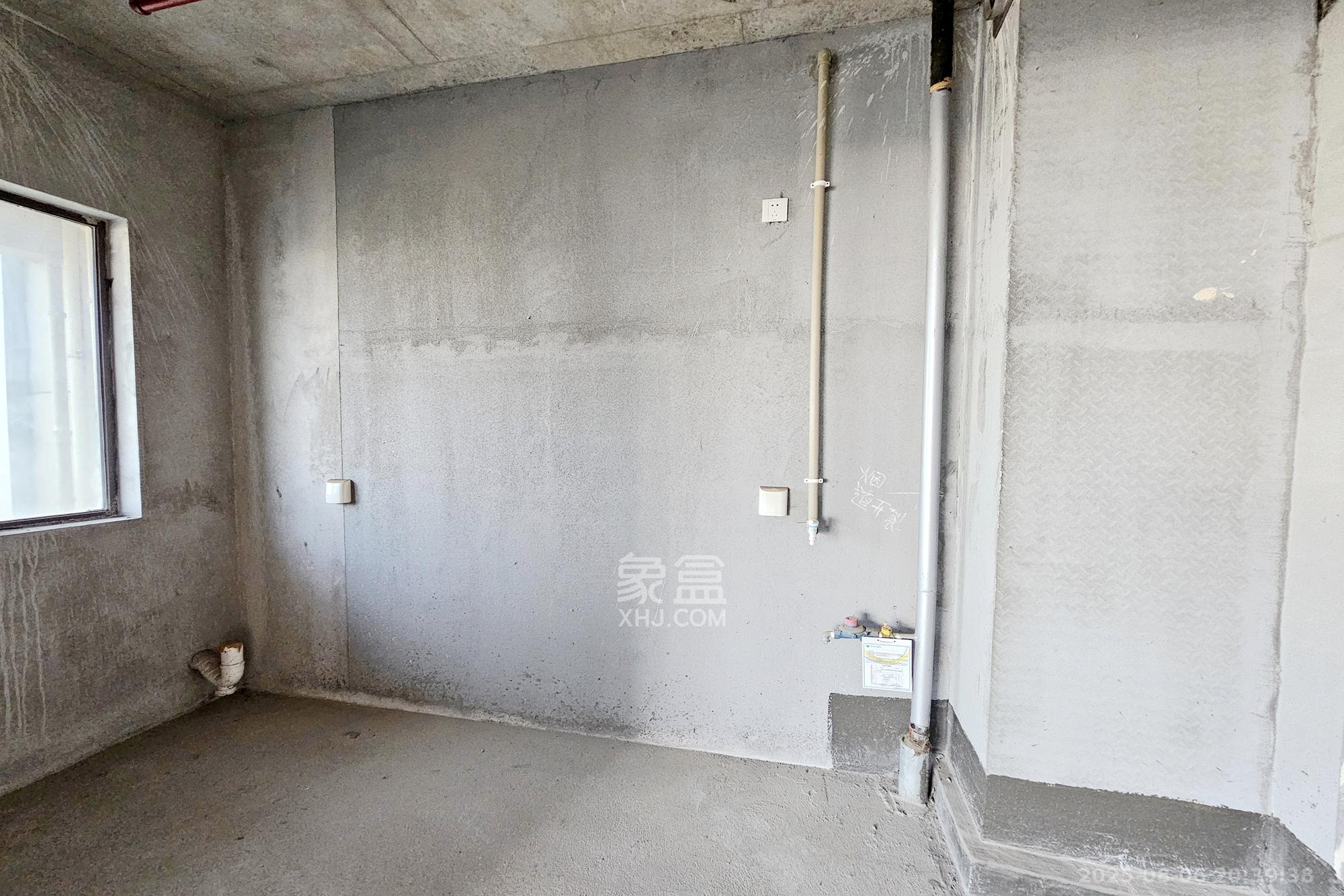 阳光城尚东湾凌云府 4室2厅2卫 185.0万 阳光城尚东湾凌云府 4室2厅2卫 185.0万其他