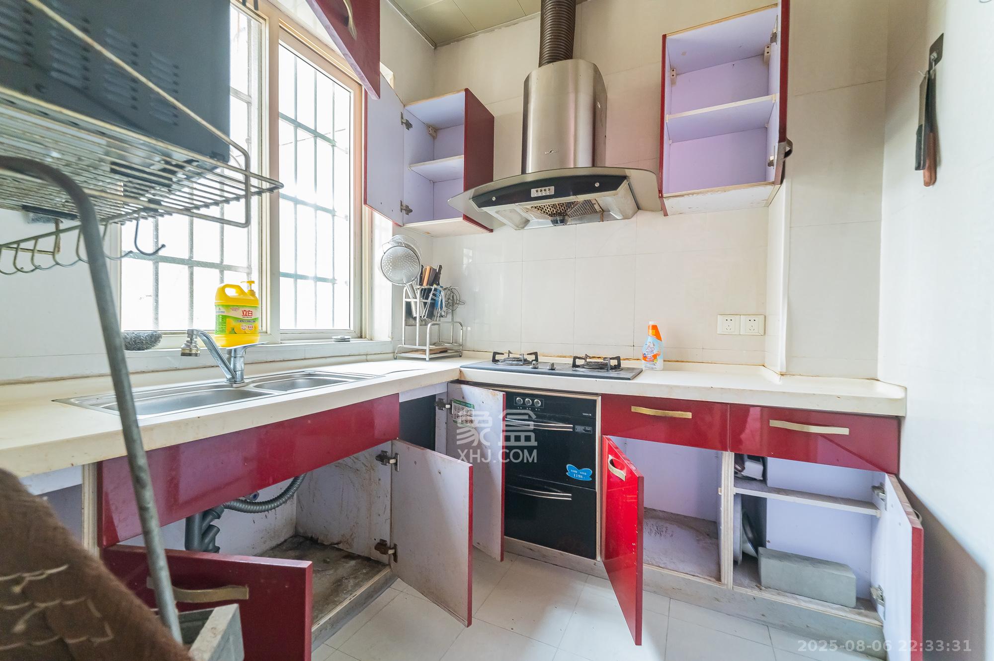 广泰家园  3室2厅2卫    63.6万 广泰家园  3室2厅2卫    63.6万厨房