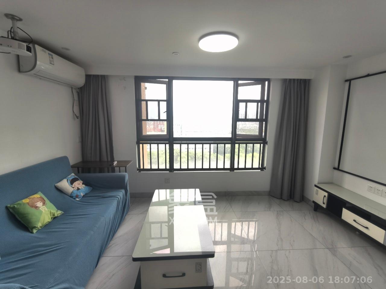 荣盛花语书苑 1室1厅1卫 2100.0元/月 荣盛花语书苑 1室1厅1卫 2100.0元/月室内图