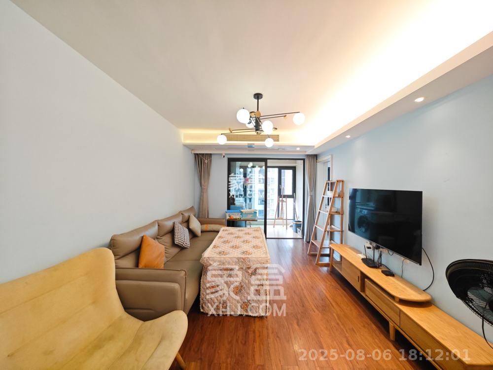 万科魅力之城观澜里  3室2厅2卫    2800.0元/月 万科魅力之城观澜里  3室2厅2卫    2800.0元/月室内图