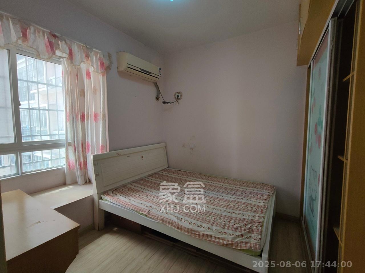 圣力华苑 2室2厅1卫 1500.0元/月 圣力华苑 2室2厅1卫 1500.0元/月室内图